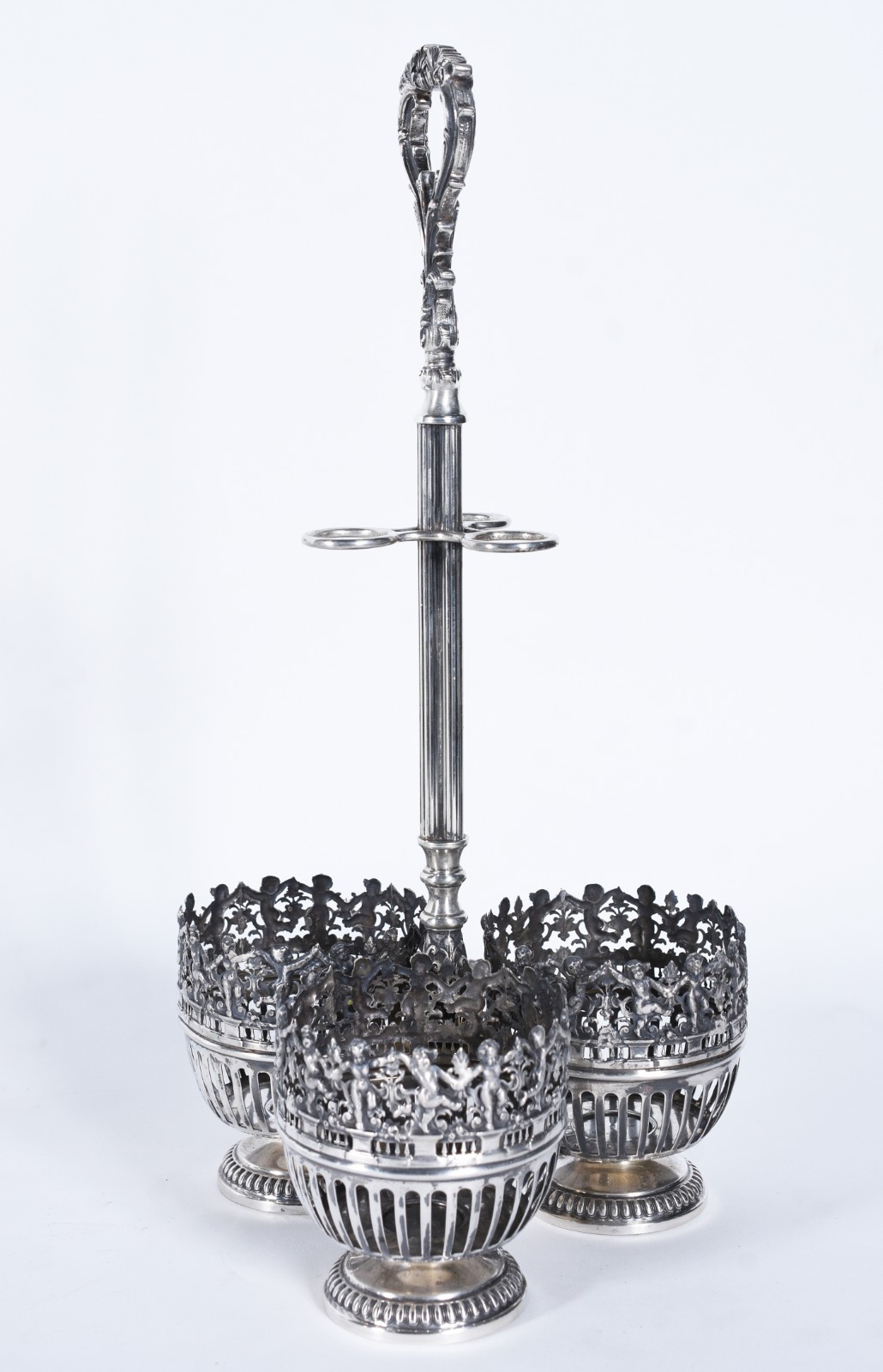 Belíssimo conjunto com 3 garrafas de cristal europeu lapidado doublé... - foto 5 de 10