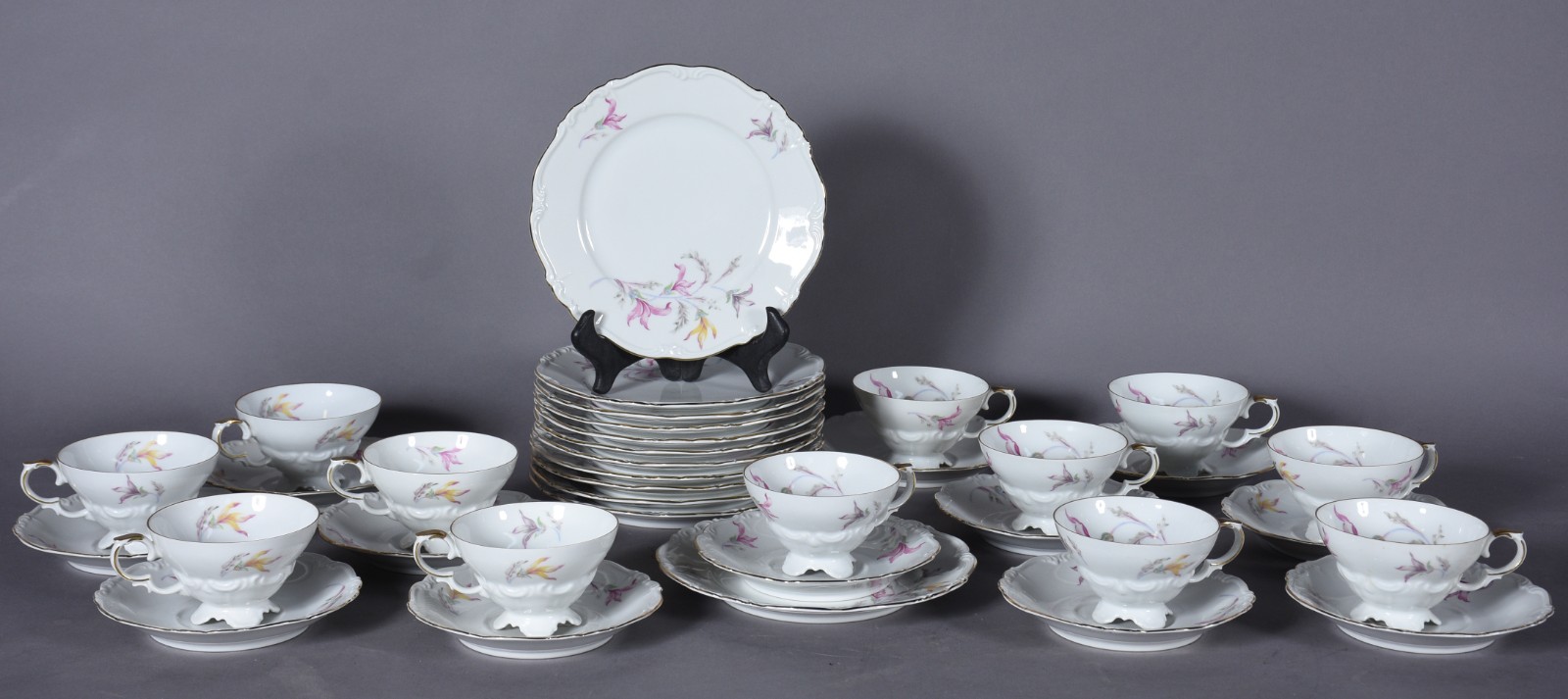 Serviço de chá de porcelana alemã da Bavaria, decoração floral em... - foto 1 de 6