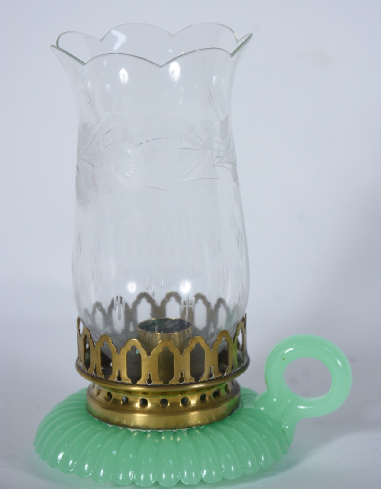 Lamparina de opalina verde com manga de cristal e detalhe em metal... - foto 1 de 7
