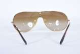 RAY BAN,  - Óculos de sol, no estojo. Com alguns arranhões.