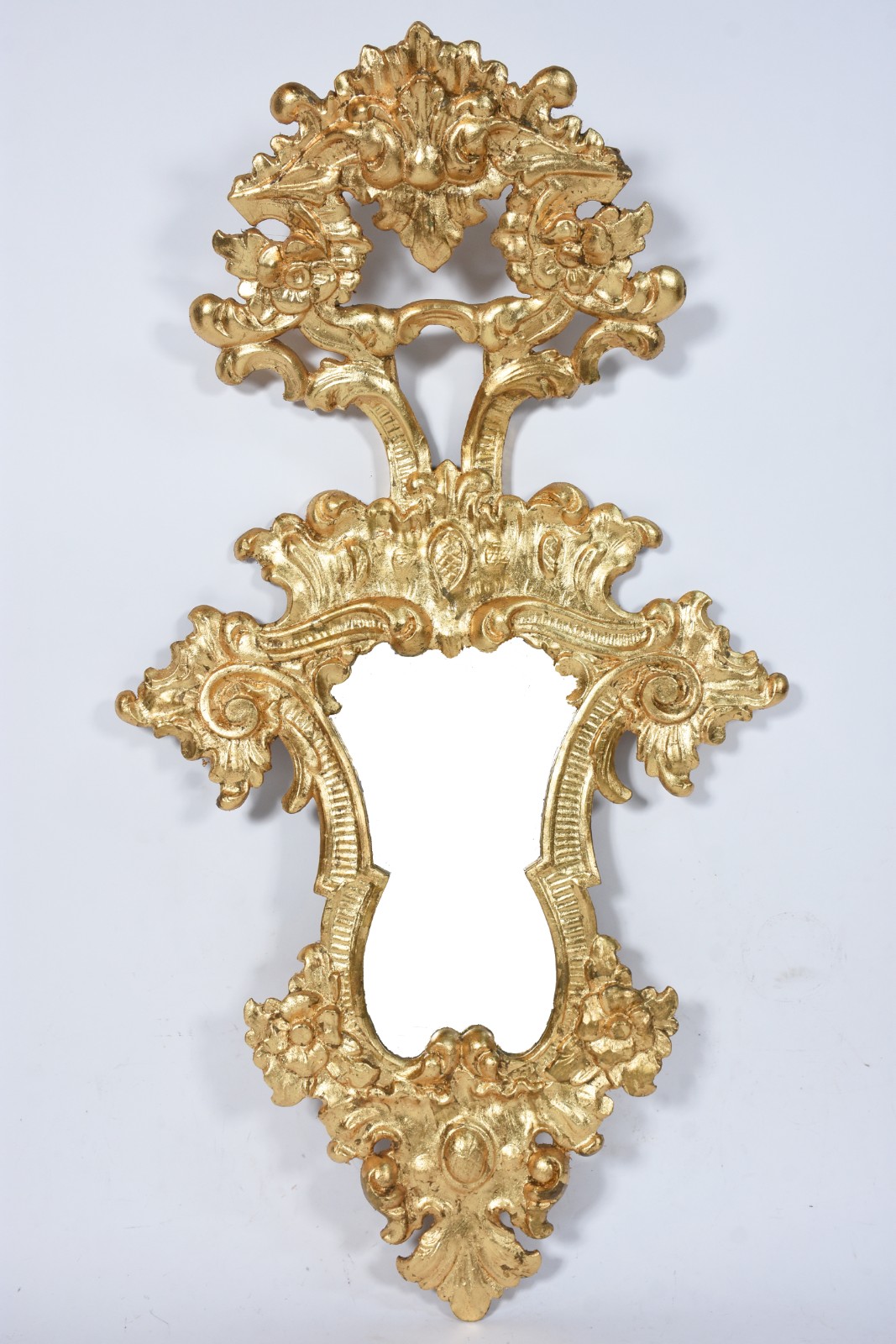 Espelho decorativo de cristal com moldura de madeira ricamente... - foto 1 de 5
