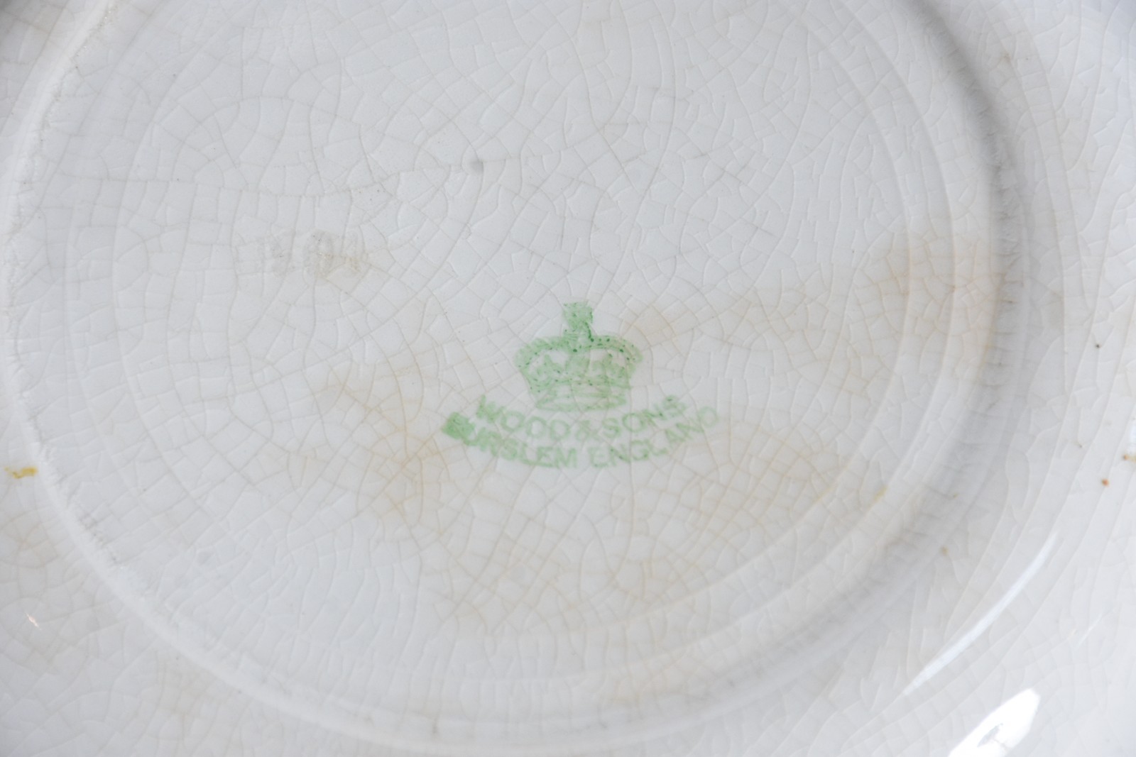 Aparelho de jantar de faiança inglesa, borda com grega verde e... - foto 9 de 9