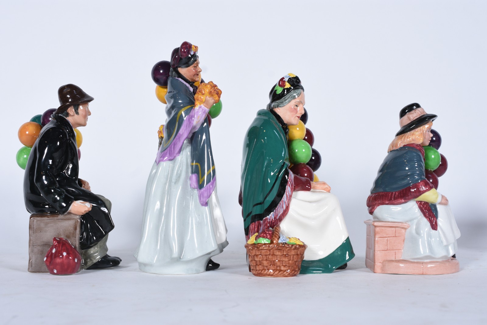 Royal Doulton (1815), Figuras com balões - foto 2 de 7