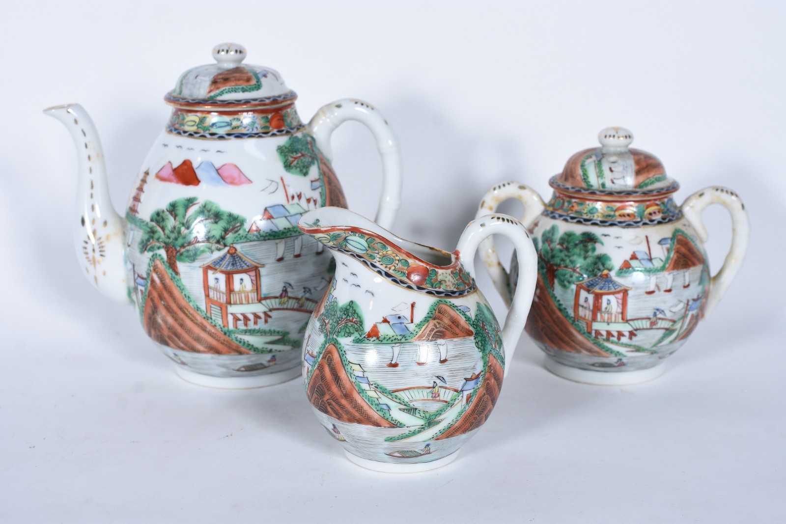 Serviço de porcelana oriental decorado com paisagem em policromia... - foto 3 de 7