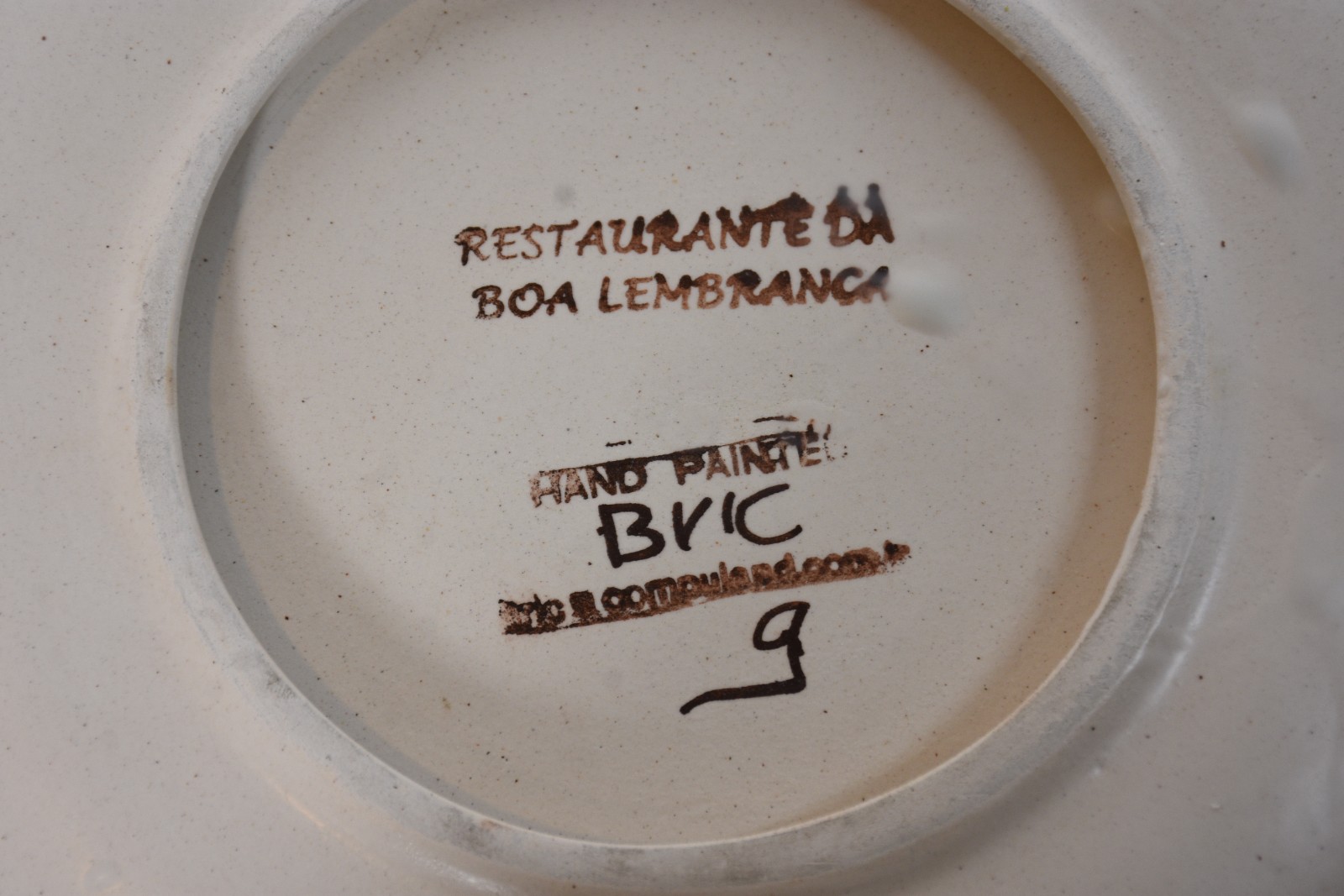 Seis pratos de cerâmica de "Restaurante da Boa Lembrança". - foto 4 de 4