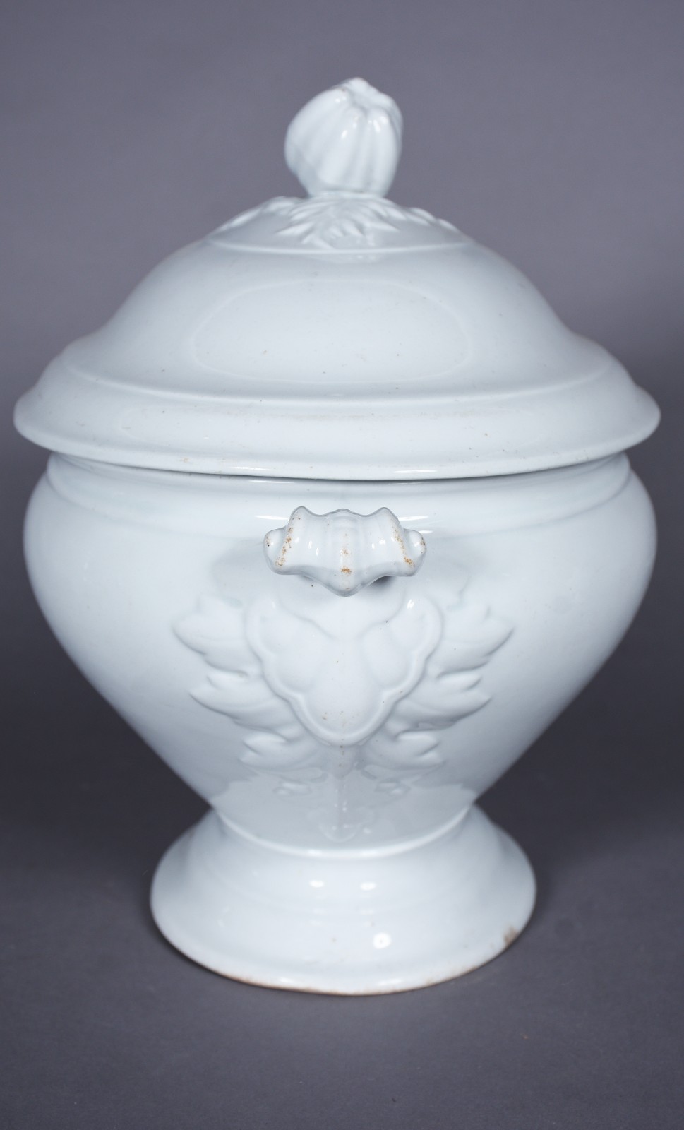 Sopeira de porcelana inglesa branca J & G Meakin, Hanley, pega da... - foto 4 de 8