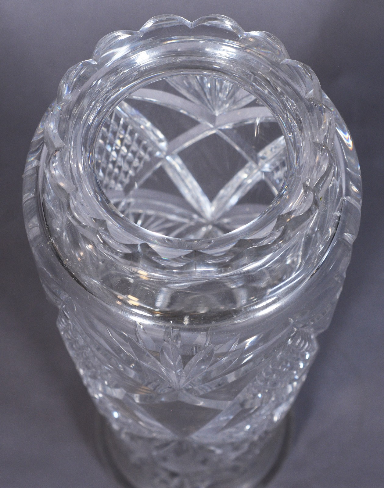 Vaso de cristal tcheco lapidado. - foto 4 de 4