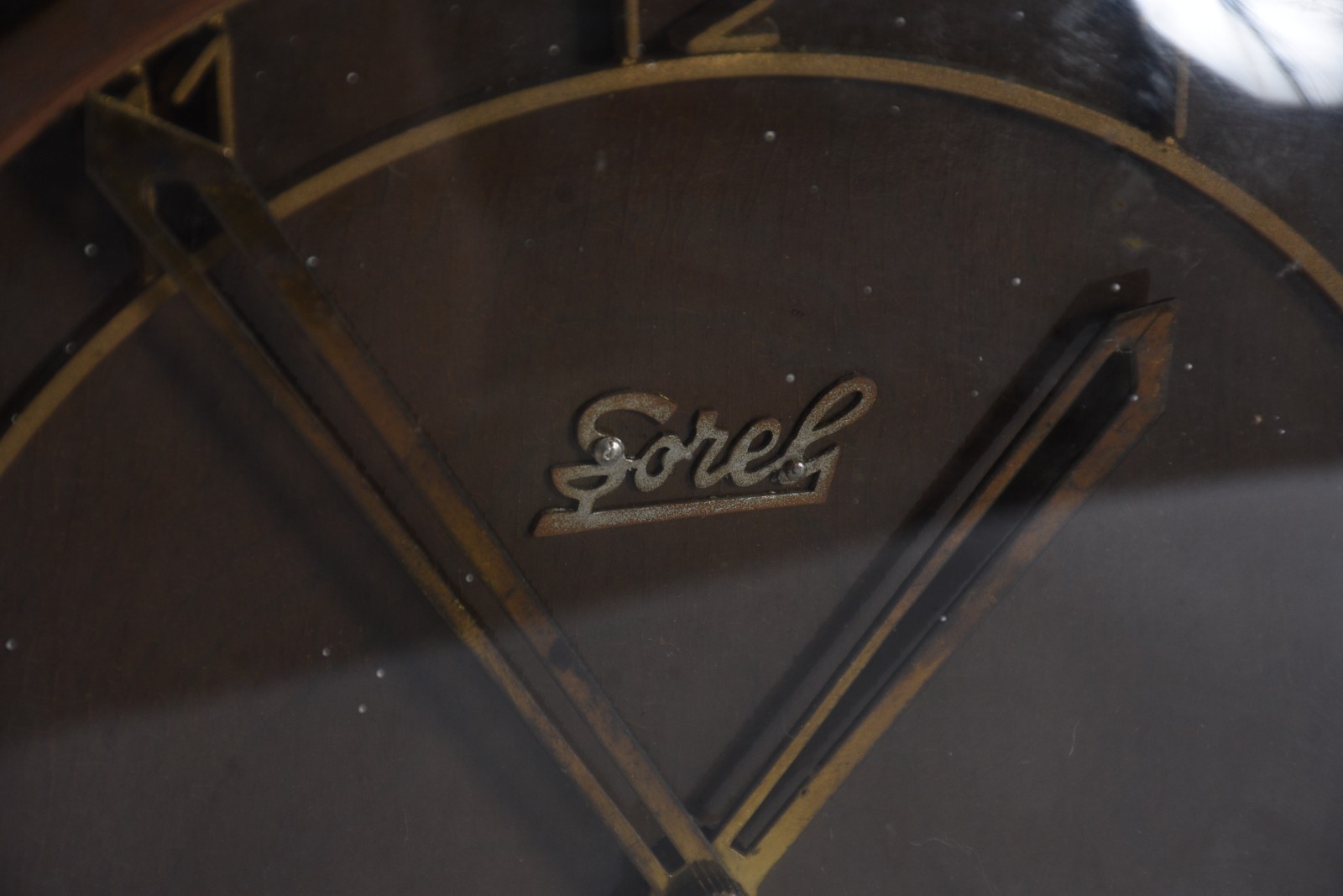 Relógio carrilhão de mesa Sorel, caixa de madeira.Maquina parada. - foto 4 de 10