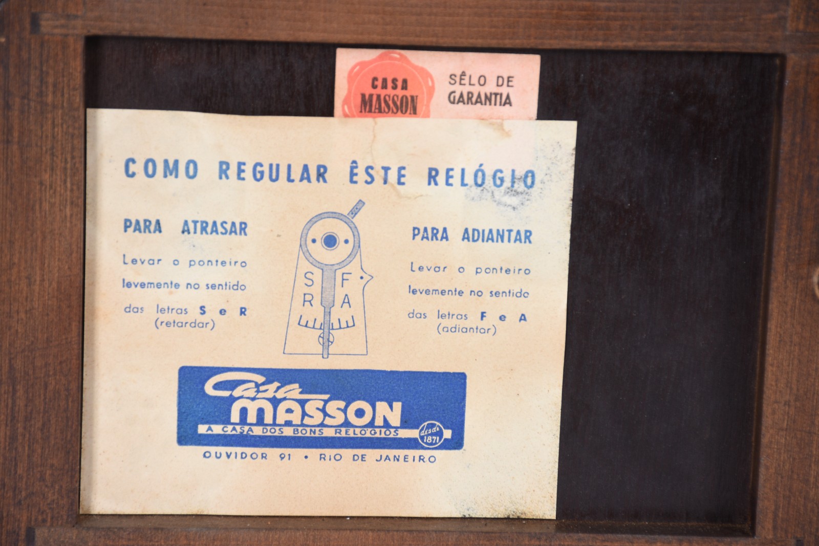Relógio carrilhão de mesa Sorel, caixa de madeira.Maquina parada. - foto 6 de 10