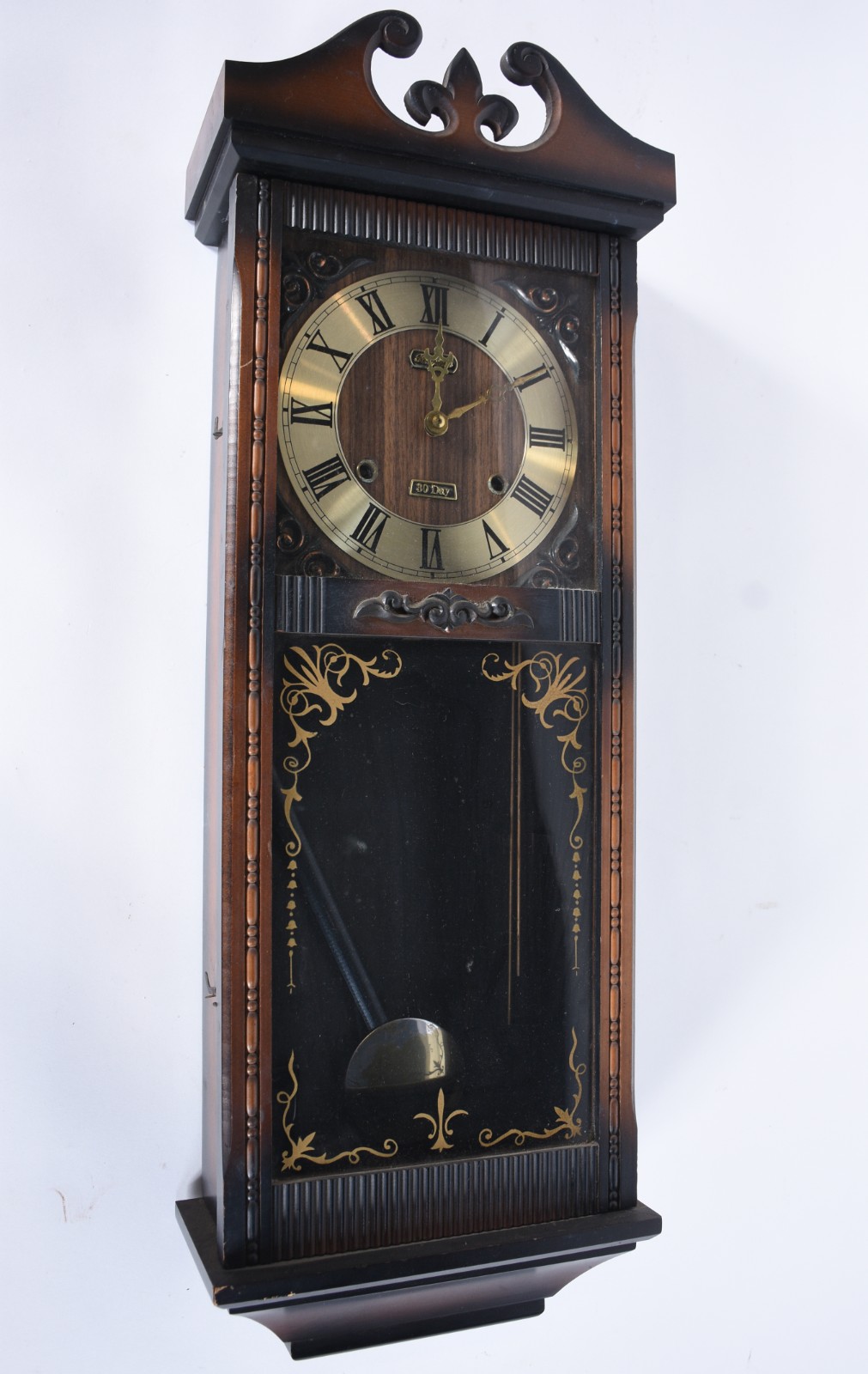 Relógio de parede, caixa de madeira. Máquina parada. - foto 1 de 6