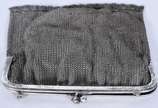 Bolsa de malha de metal. Com desgastes. - Bolsa de malha de metal. Com desgastes.