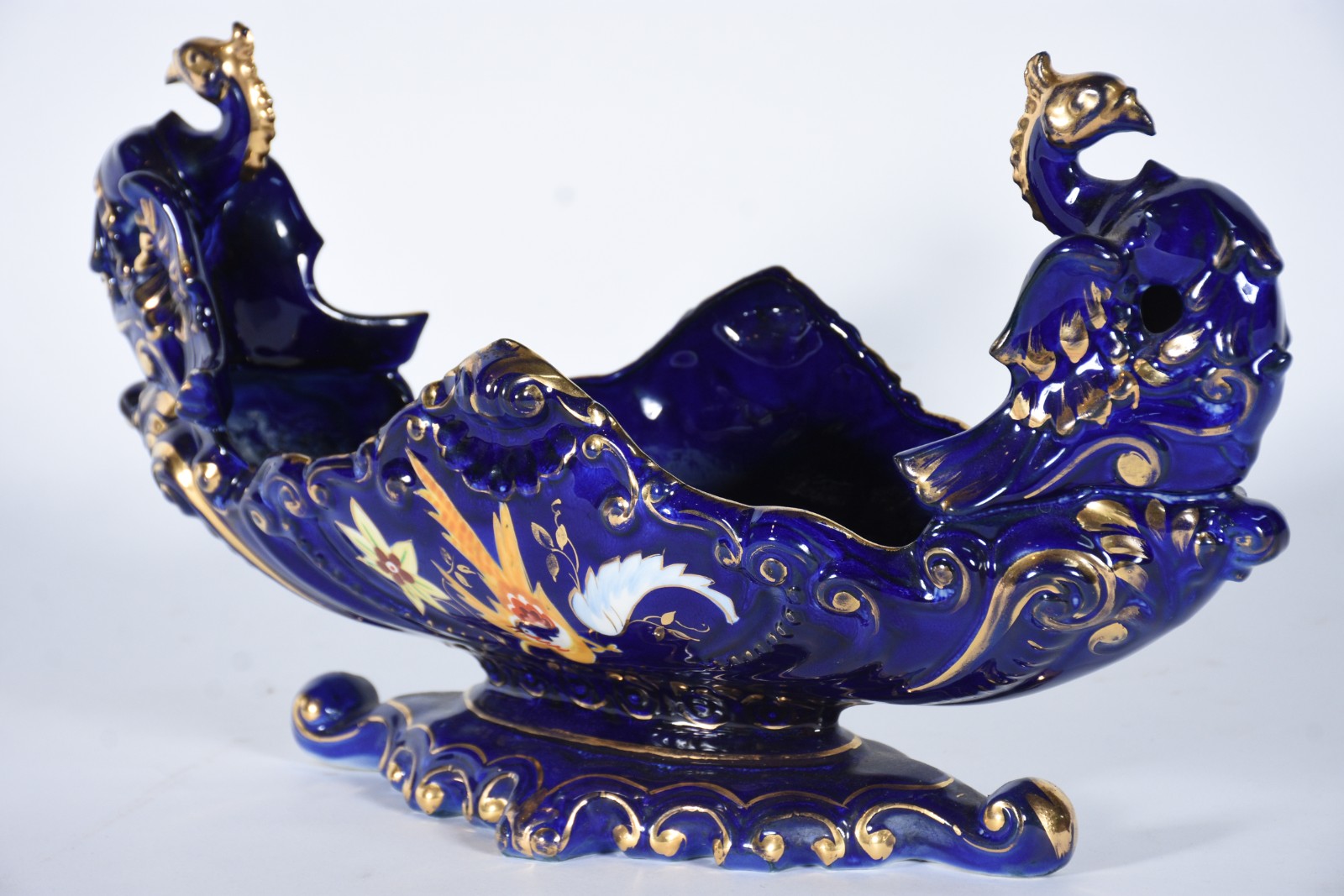 Centro de mesa de porcelana azul cobalto, detalhes em dourado com... - foto 1 de 8