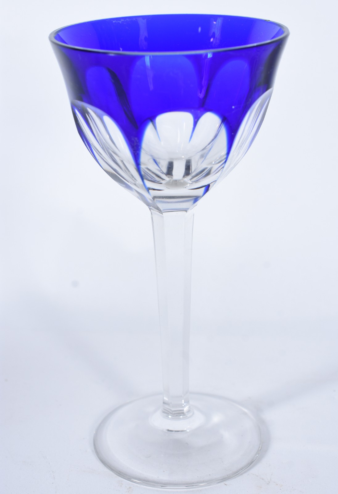 Seis cálices para vinho de cristal doublé facetado em diversas cores. - foto 8 de 8