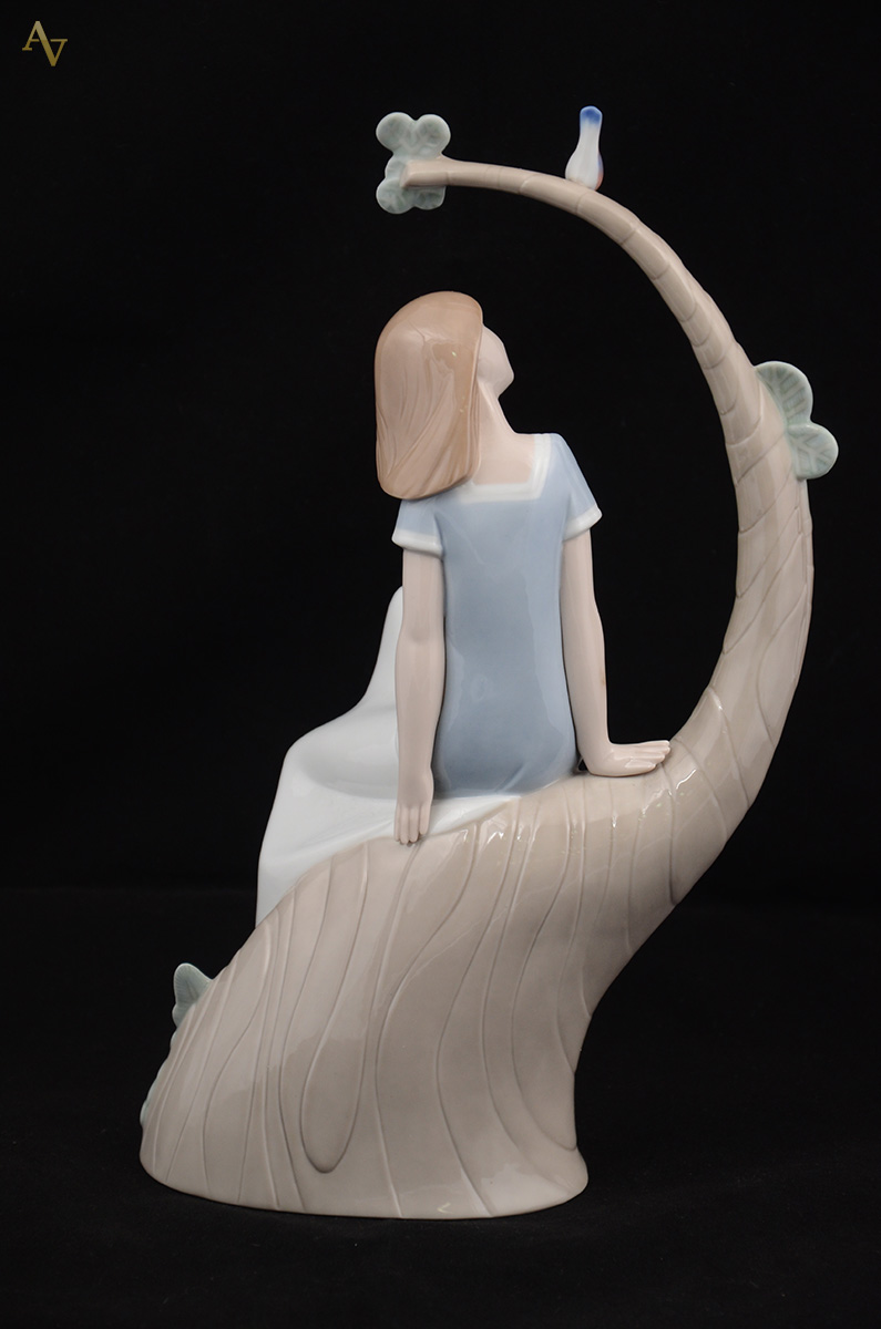 Escultura de porcelana espanhola policromada, marca NAO... - foto 2 de 2