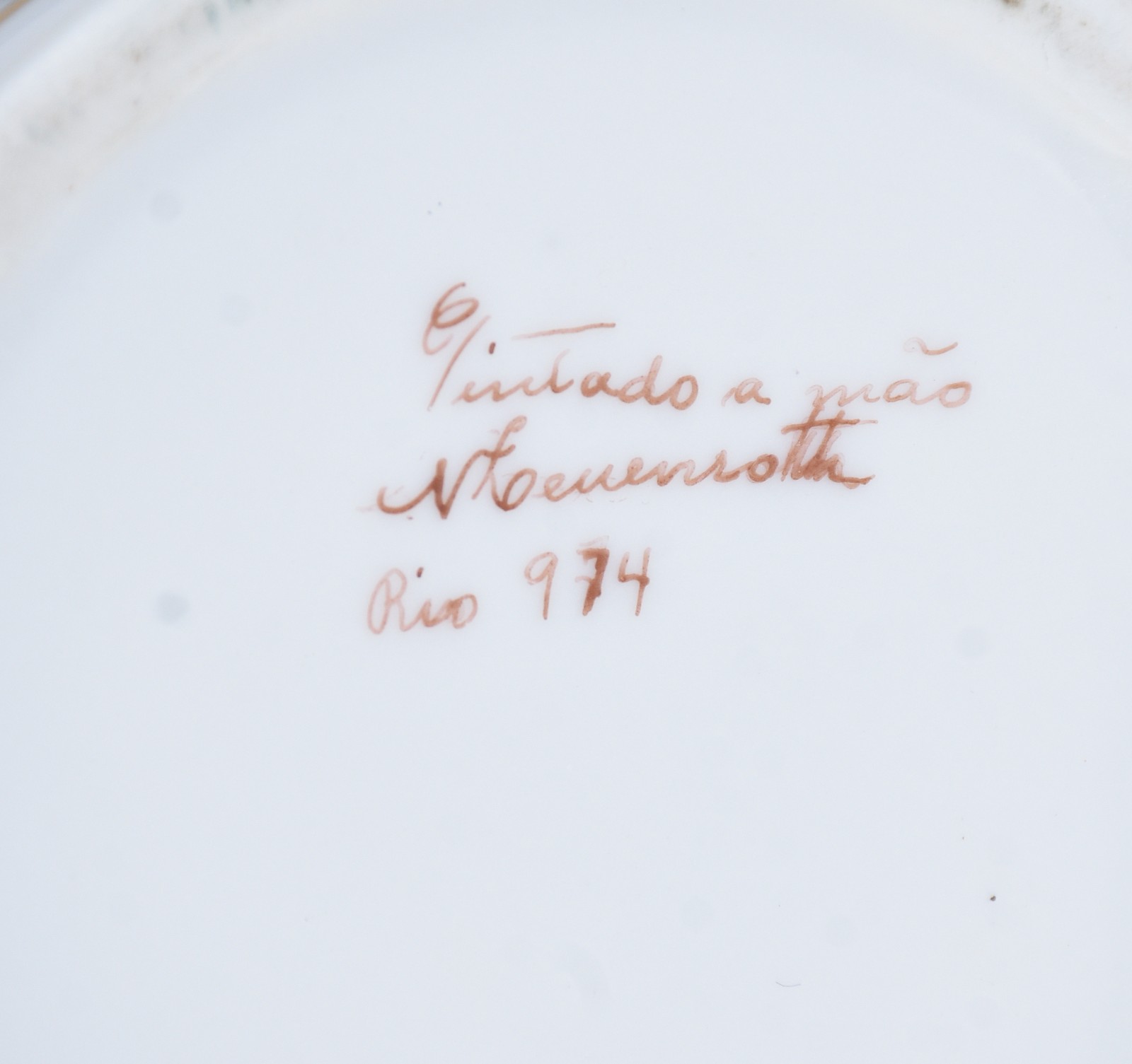 Dois potes de farmácia de porcelana pintada á mão. - foto 5 de 5