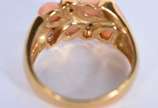 Anel de ouro 18 k com pedra coral, aro 17 (Por ... - Anel de ouro 18 k com pedra coral, aro 17 (Por motivos de segurança a peça não se encontra na loja)
