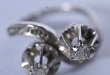 Anel de platina com brilhantes de 0,05 ct, lapi... - Anel de platina com brilhantes de 0,05 ct, lapidação antiga, aro 12 (Por motivos de segurança a peça não se encontra na loja)