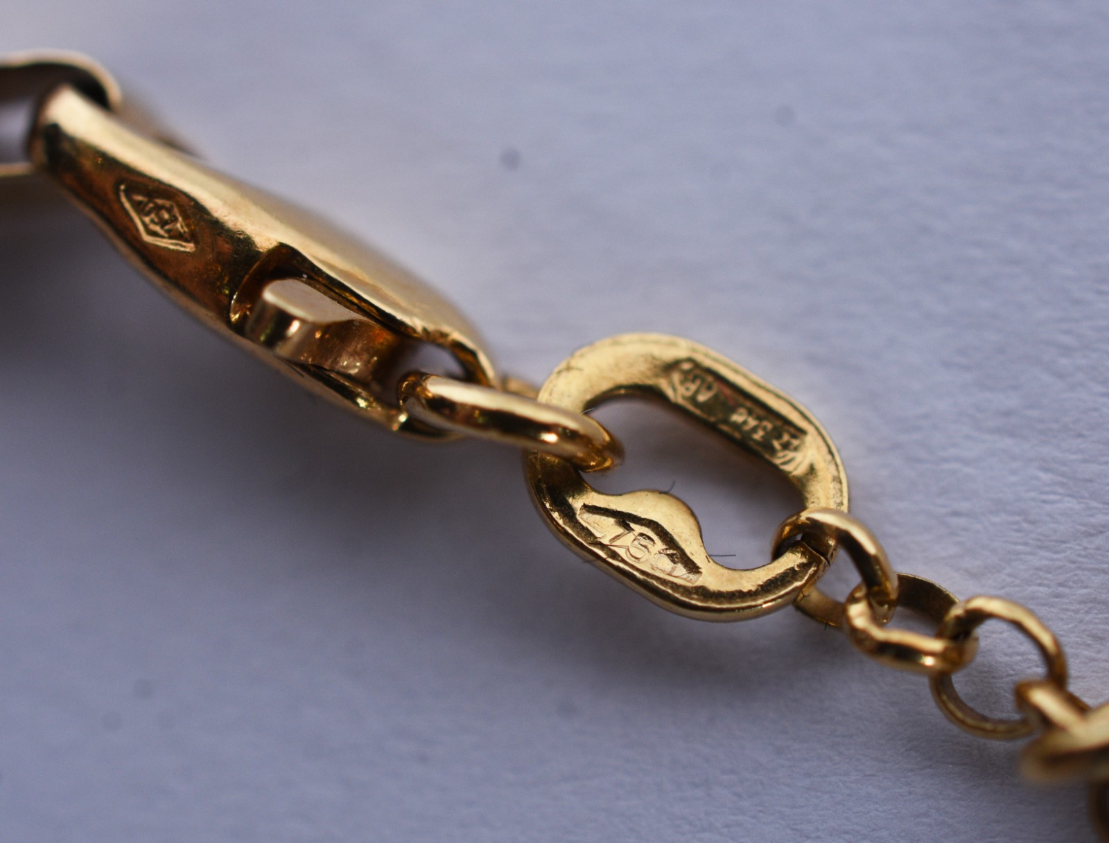 Pulseira de ouro 18 k com patinhos (Por motivos de segurança a peça... - foto 6 de 6