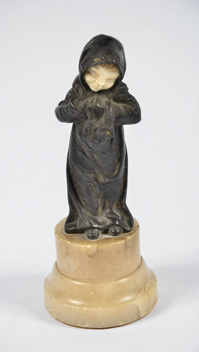 Estatueta criselefantina de bronze repres. figura de criança, base de...