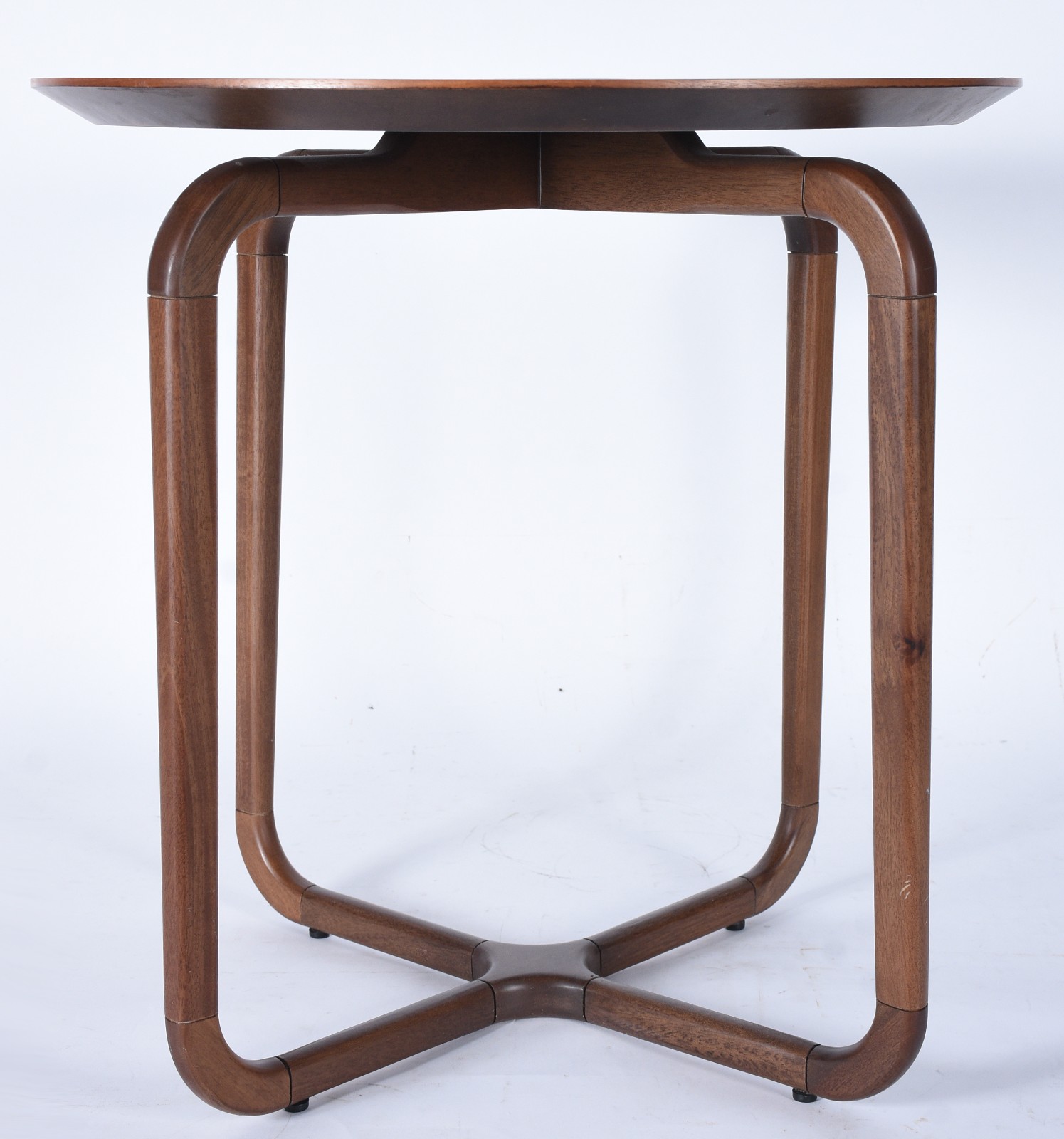 Mesa lateral "Eros Esse" de madeira Ting nogueira. Fabricação "MUUI". - foto 3 de 5