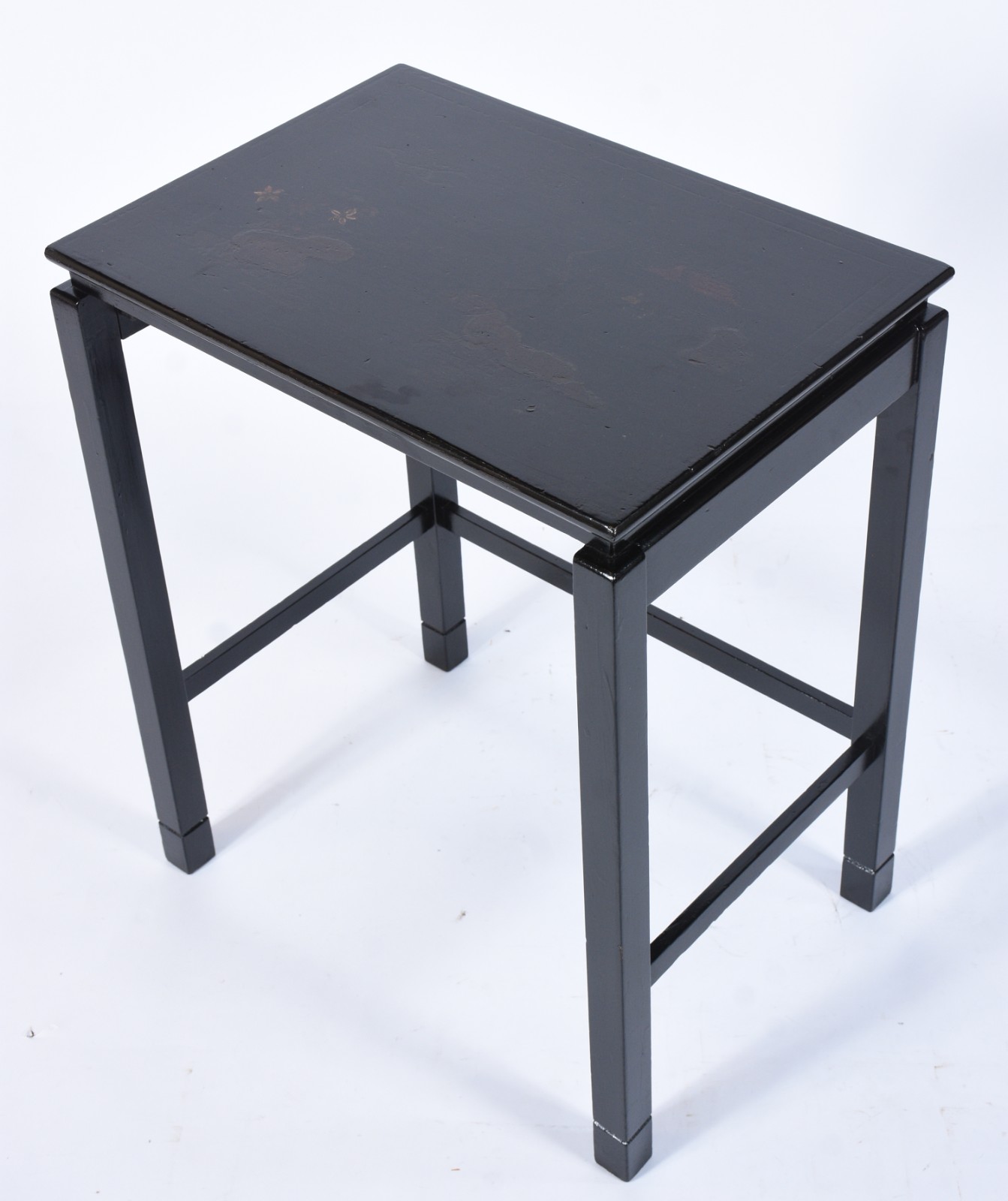 Mesa auxiliar de madeira laqueada de preto estilo oriental, tampo com... - foto 4 de 8