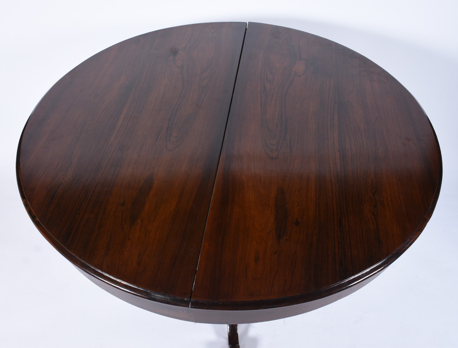 Mesa de jantar feitio redondo de madeira nobre com tábua extensora... - foto 4 de 7