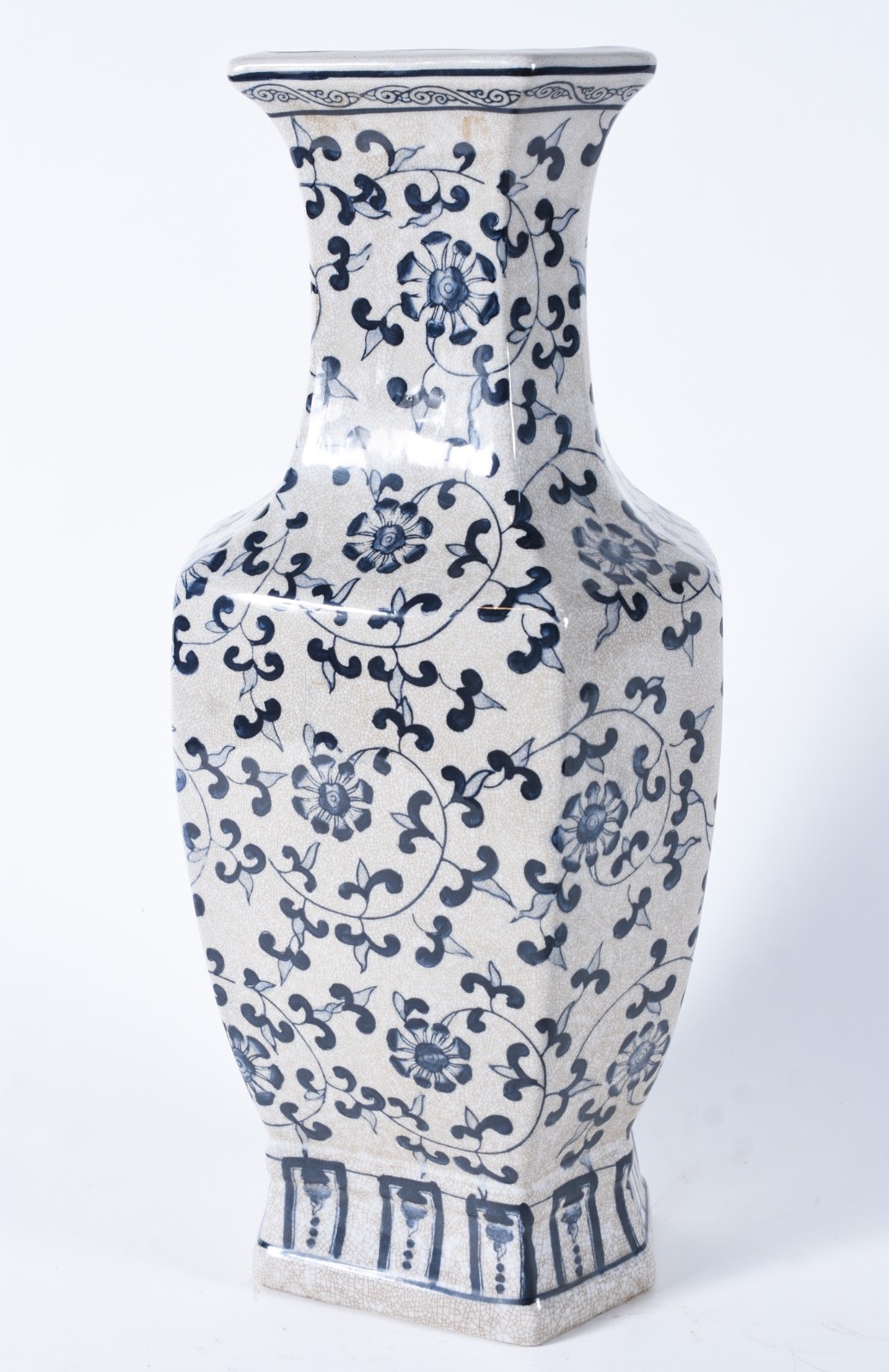 Vaso de porcelana oriental. - foto 2 de 5