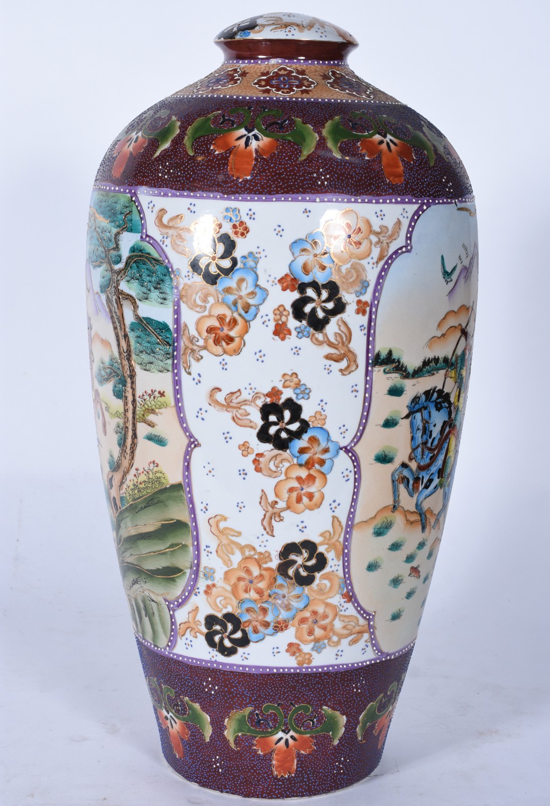 Vaso de porcelana oriental, furo na base e no topo, adaptado para... - foto 3 de 7