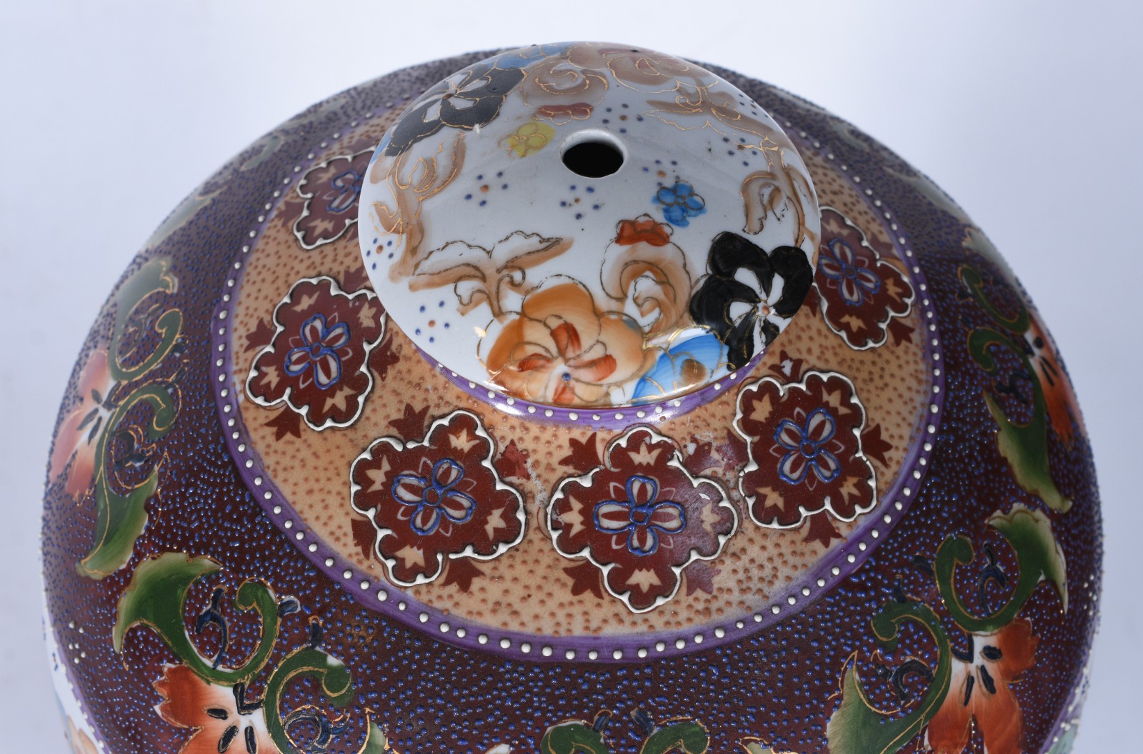 Vaso de porcelana oriental, furo na base e no topo, adaptado para... - foto 5 de 7