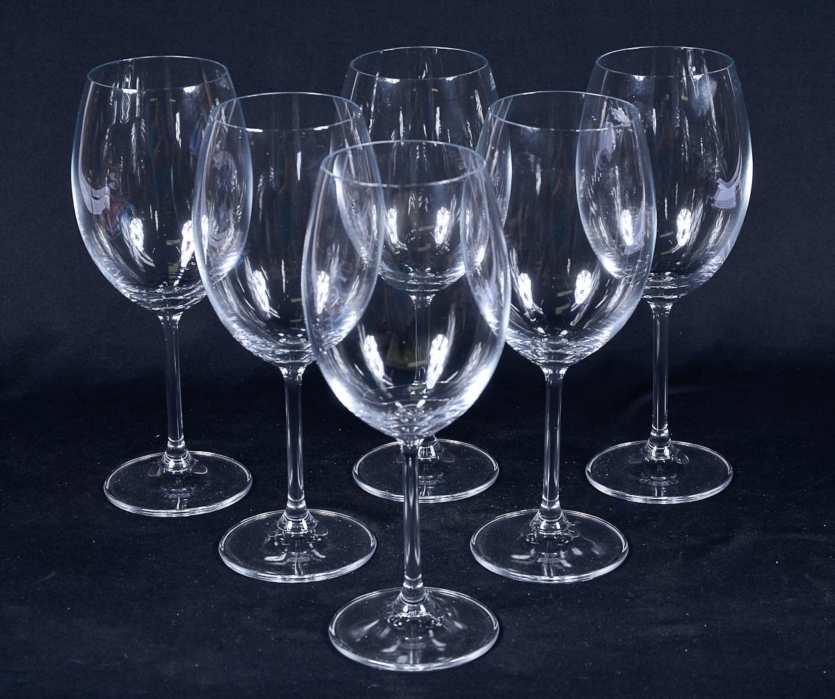 Seis cálices para vinho feitio balloon.