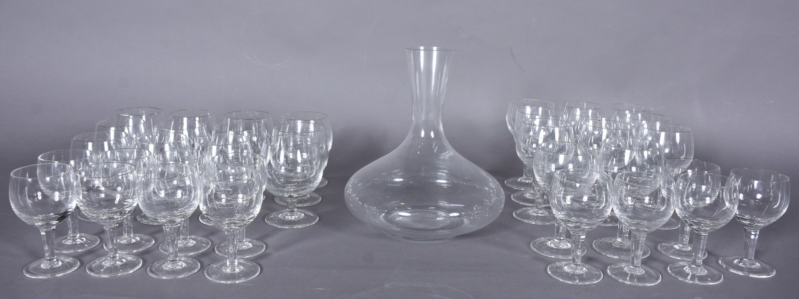Serviço de cristal composto de: 10 taças para vinho tinto, 13 para... - foto 4 de 4