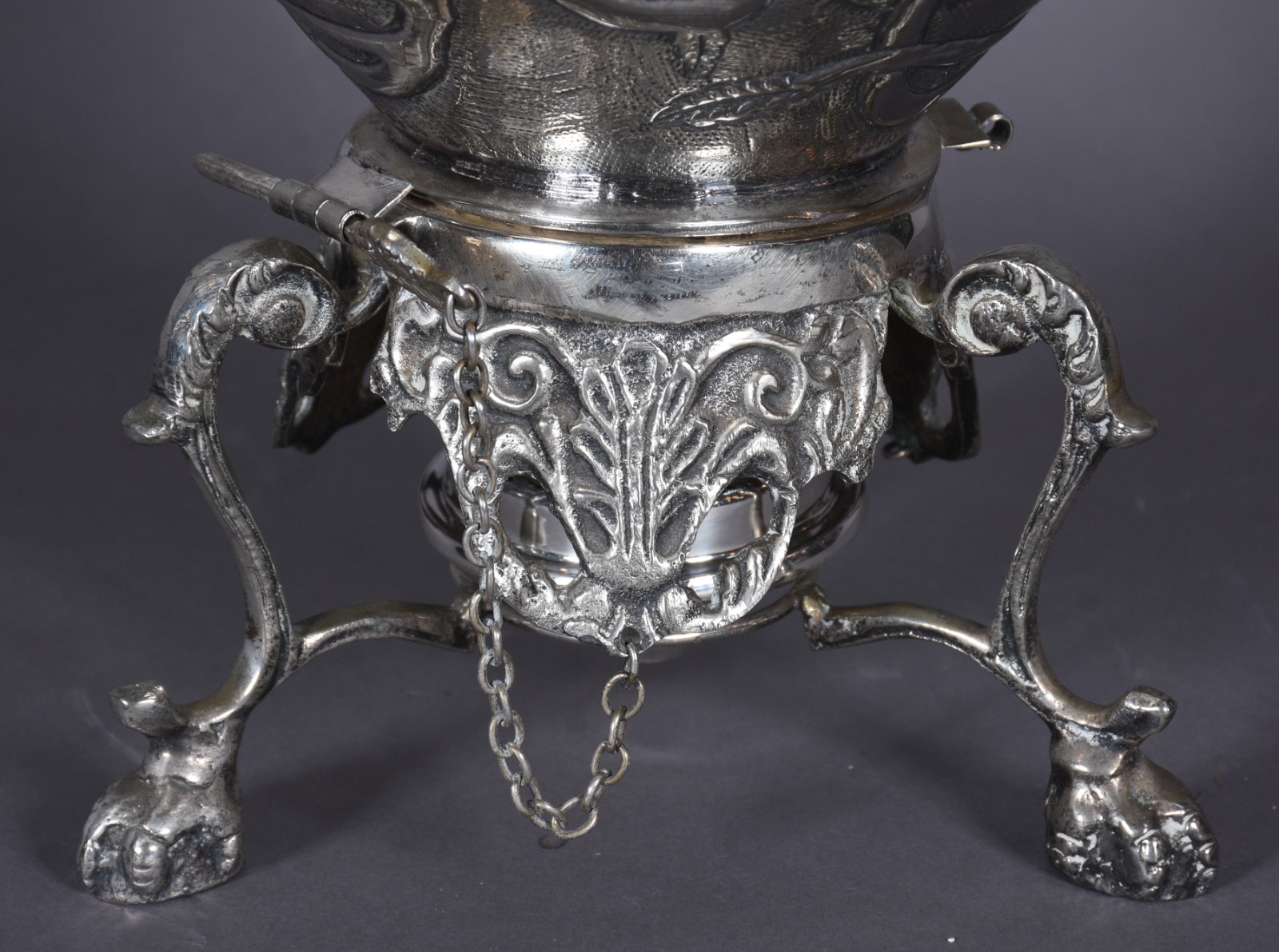Samovar de metal. - foto 4 de 6