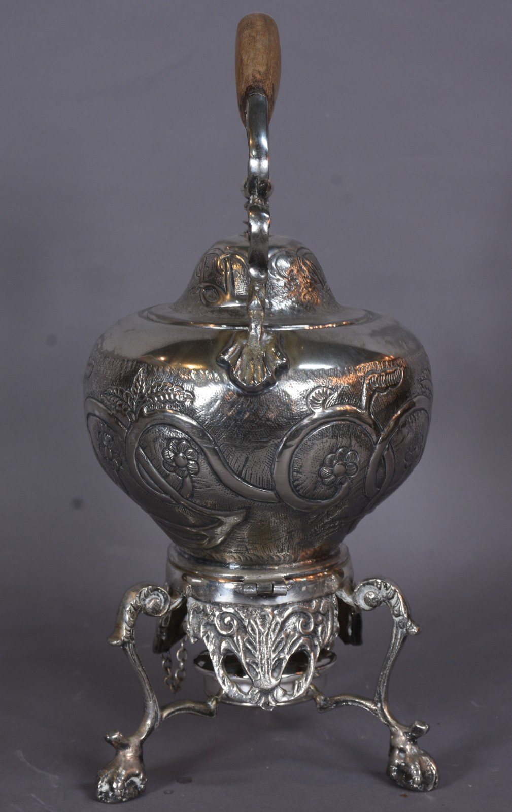 Samovar de metal. - foto 5 de 6