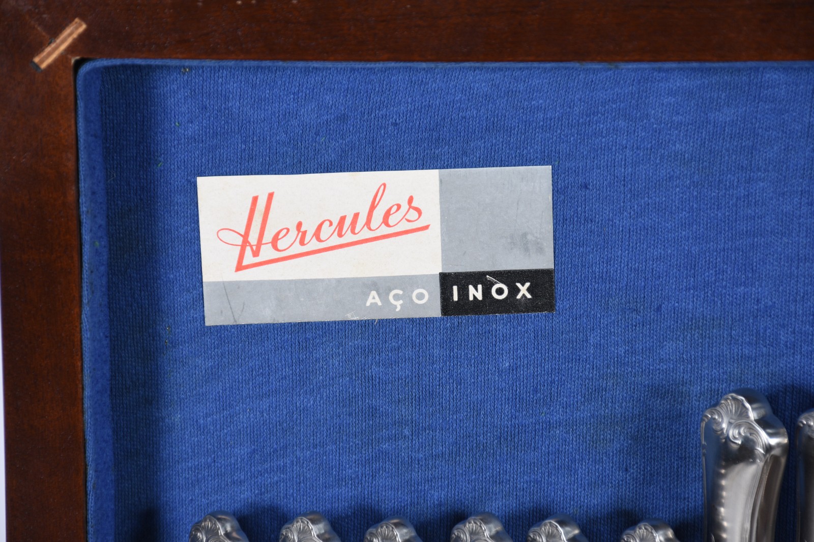 Faqueiro inox Hercules composto de: 12 colheres, 12 garfos, 12 facas... - foto 3 de 10