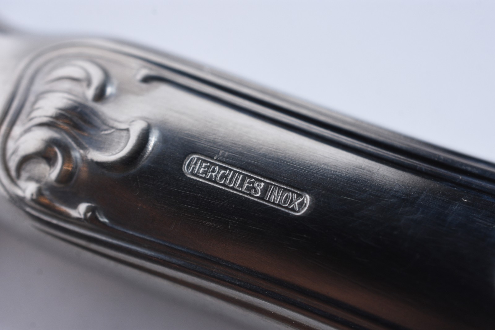 Faqueiro inox Hercules composto de: 12 colheres, 12 garfos, 12 facas... - foto 10 de 10
