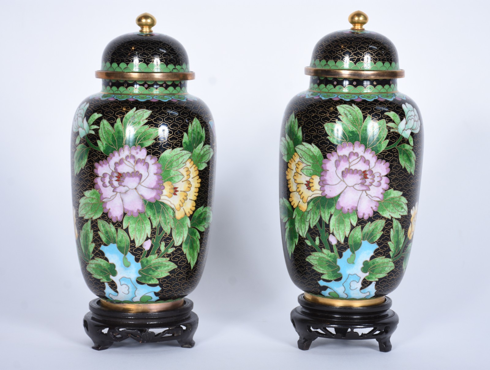Par de potiches de cloisonné chines, flores em policromia sobre fundo... - foto 1 de 5