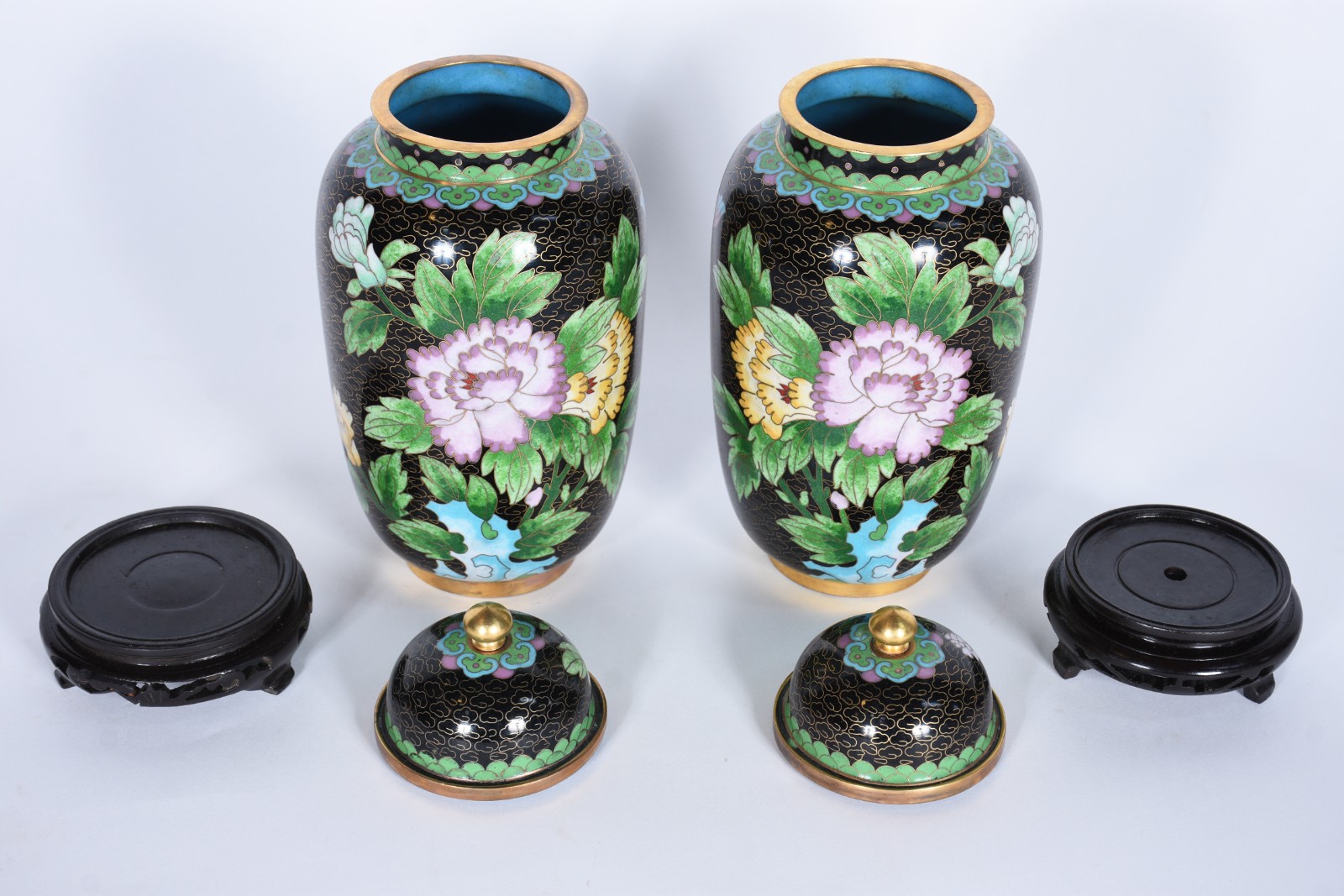 Par de potiches de cloisonné chines, flores em policromia sobre fundo... - foto 3 de 5