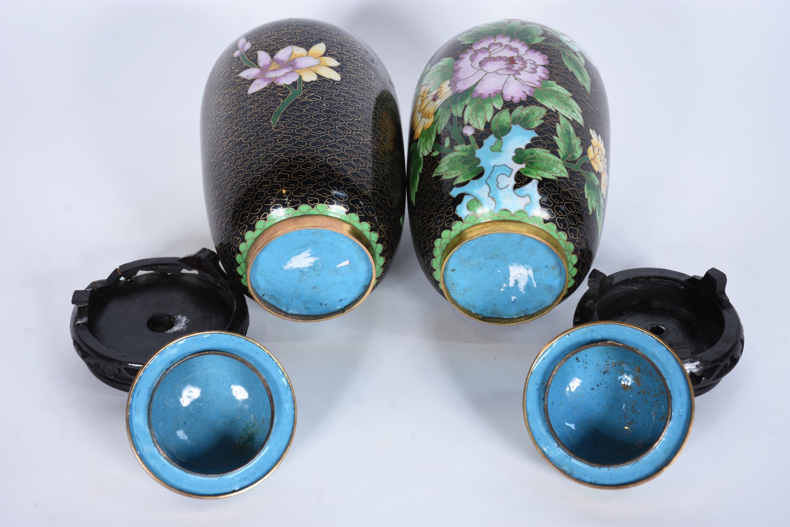 Par de potiches de cloisonné chines, flores em policromia sobre fundo... - foto 5 de 5