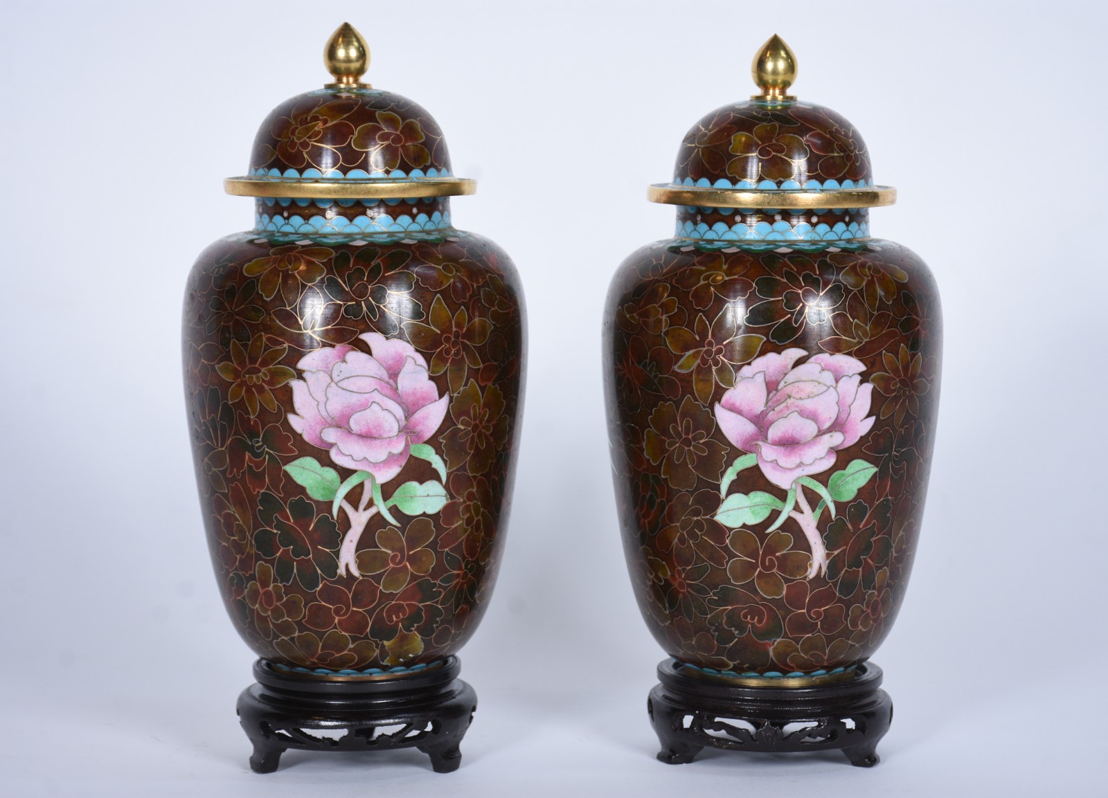 Par de potiches de cloisonné chines, flores em policromia sobre fundo... - foto 2 de 4
