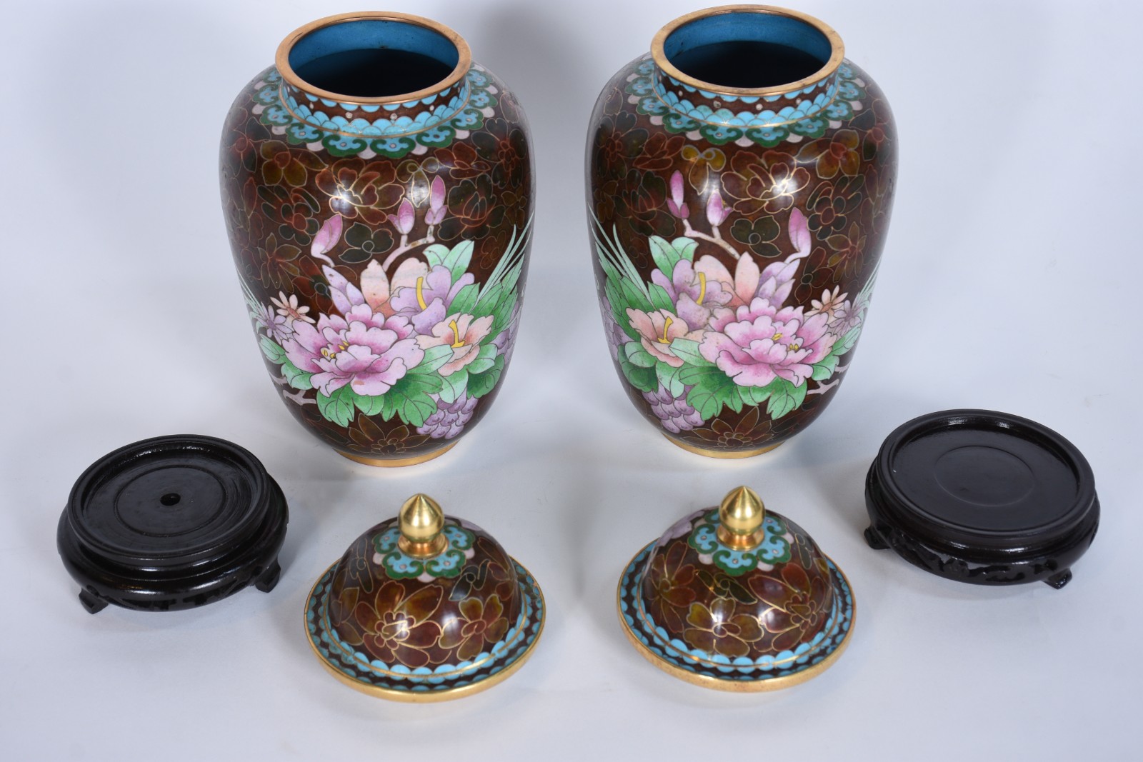 Par de potiches de cloisonné chines, flores em policromia sobre fundo... - foto 3 de 4