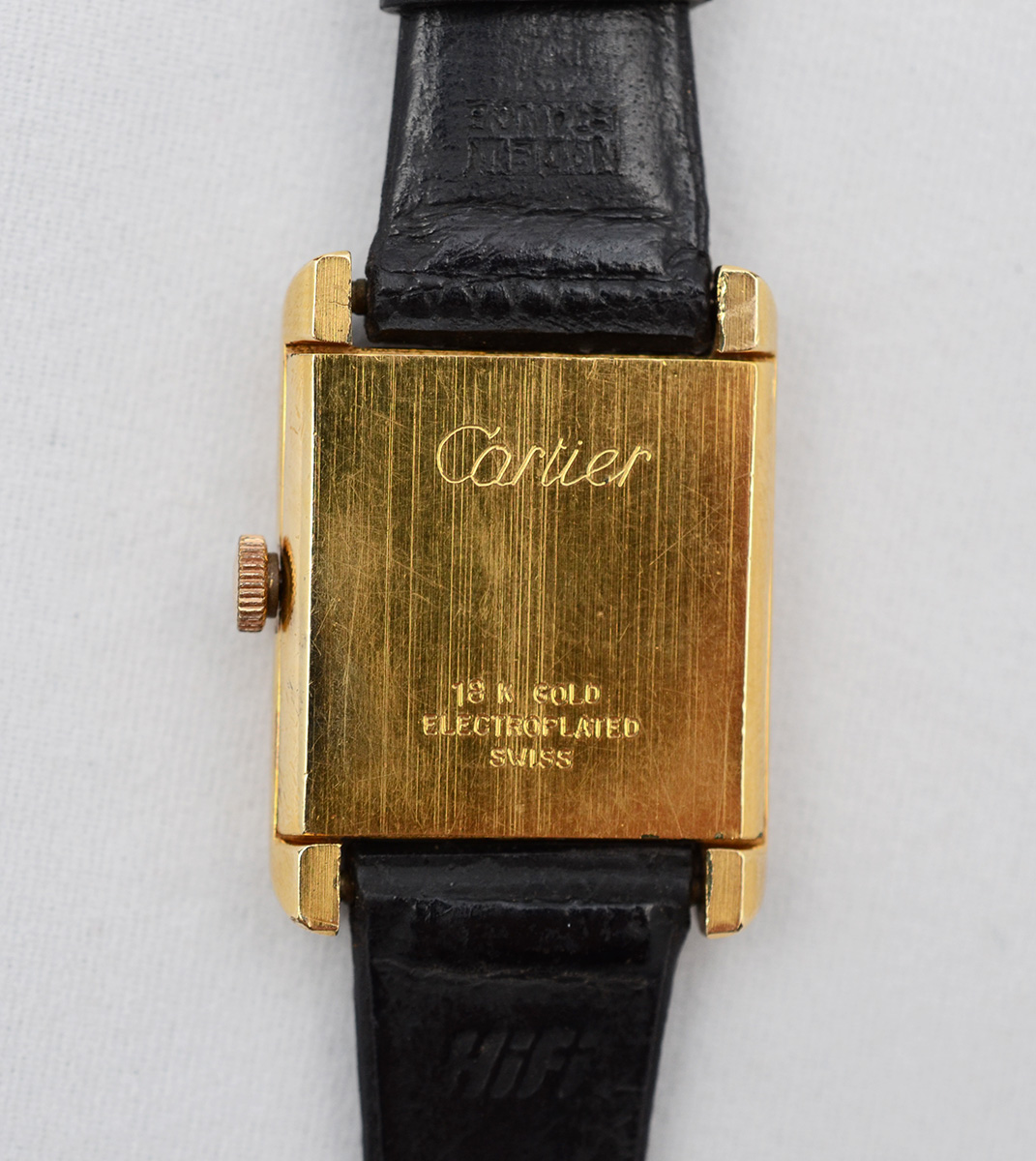 CARTIER - Relógio com metal espessurado a ouro 18 k. Mostrador negro... - foto 3 de 3