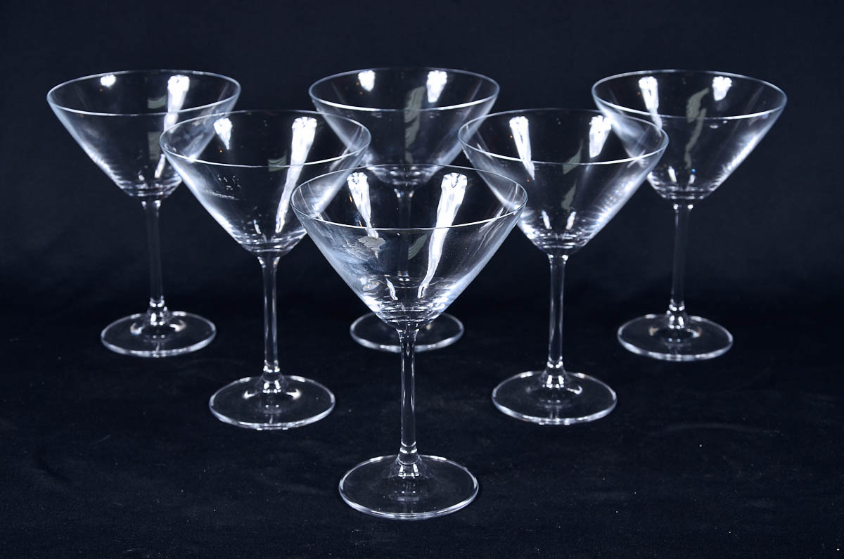 Seis cálices para Dry Martini.