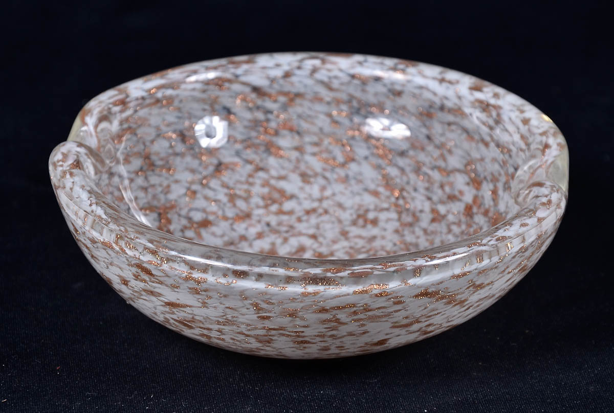 FRATELLI TOSSO. BOWL em vidro de murano, com dois sulcos. Decorado...