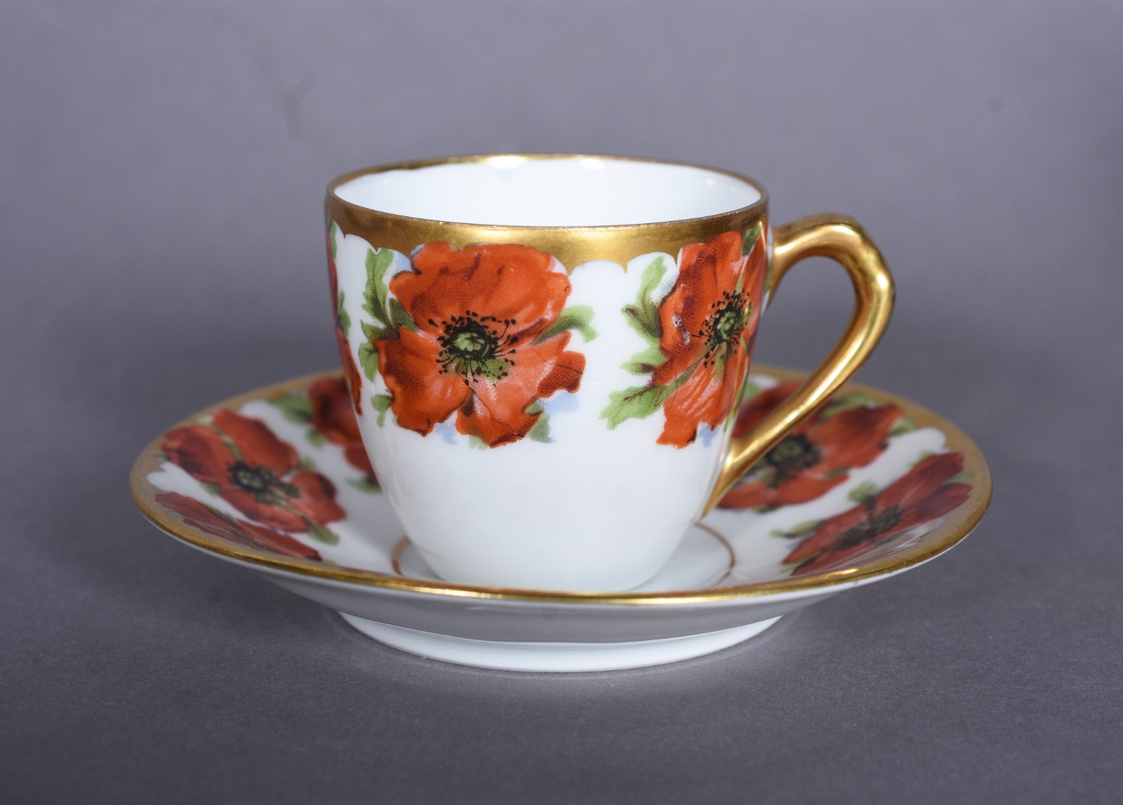 Conjunto de porcelana alemã decorada com flores em policromia e... - foto 4 de 7