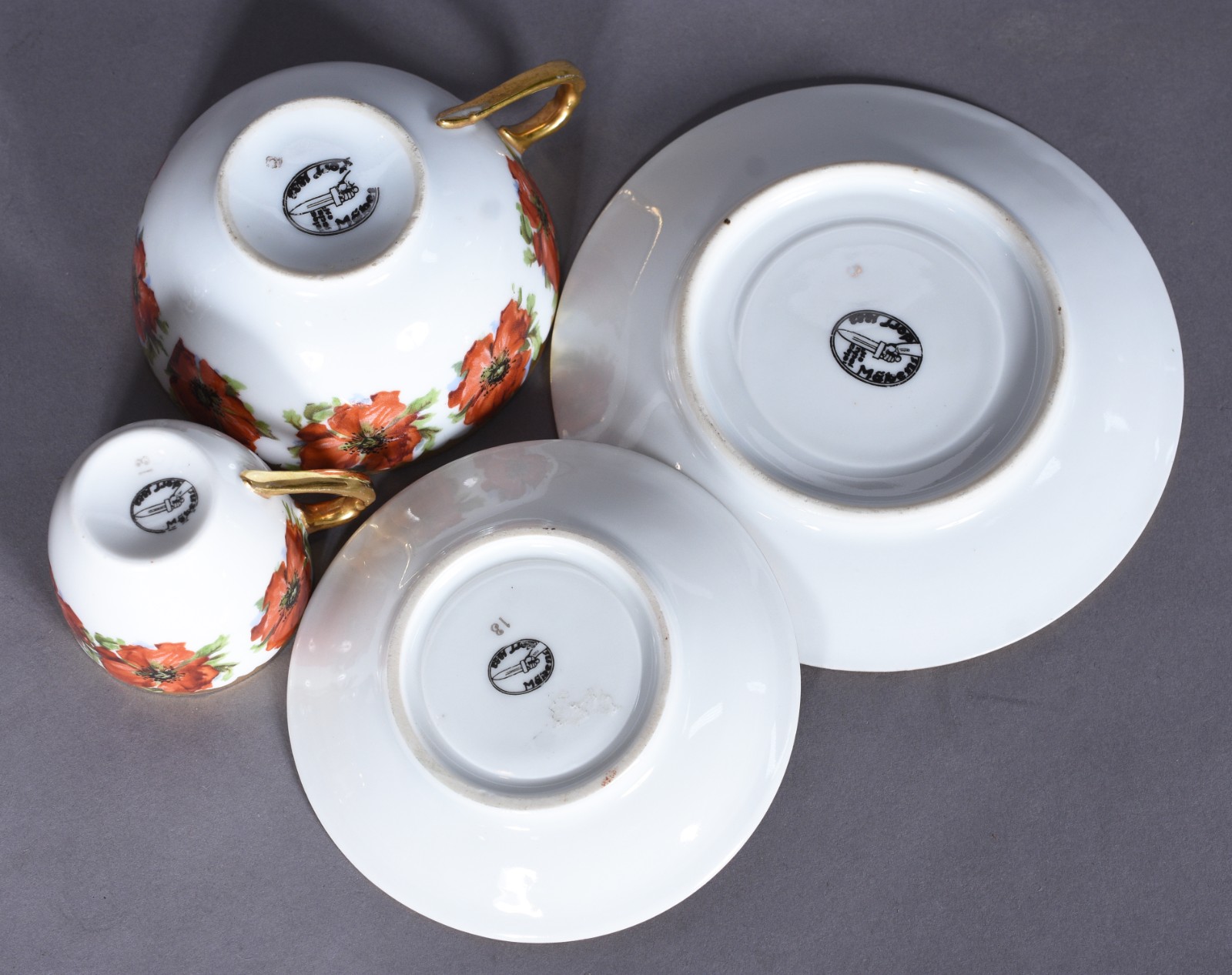 Conjunto de porcelana alemã decorada com flores em policromia e... - foto 5 de 7
