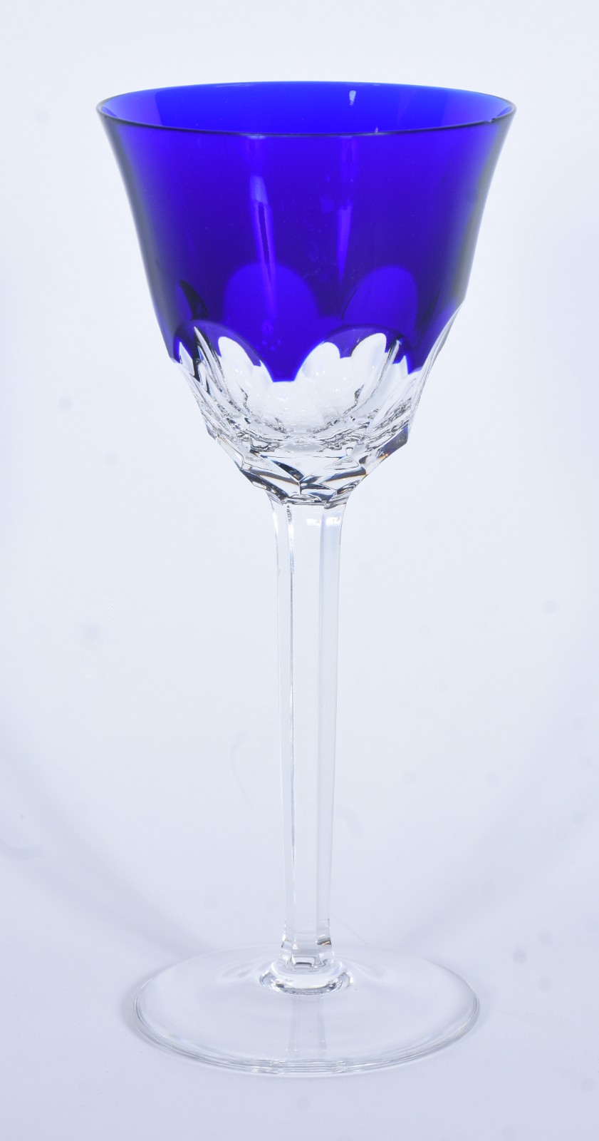 Cinco cálices para vinho de cristal doublé azul lapidado. Mínimos... - foto 3 de 7