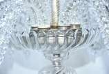 Baccarat (1764),  - Lustre de cristal frances para 6 luzes, pingentes lapidados e marcas da cristallerie.