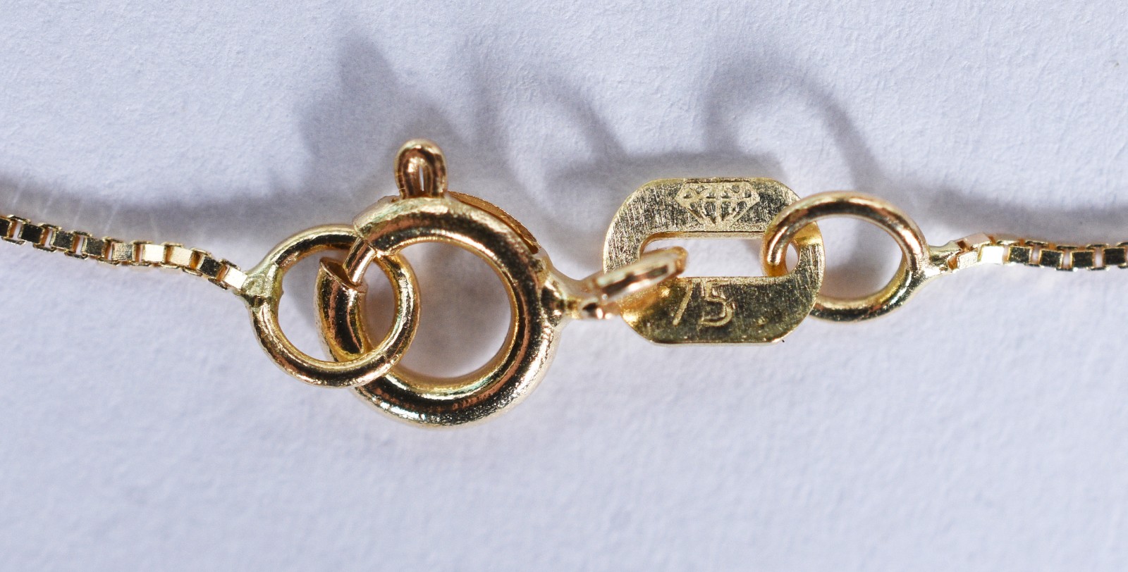 Colar de ouro 18 k, contraste 750 com pingente Sacro (Por motivos de... - foto 6 de 7