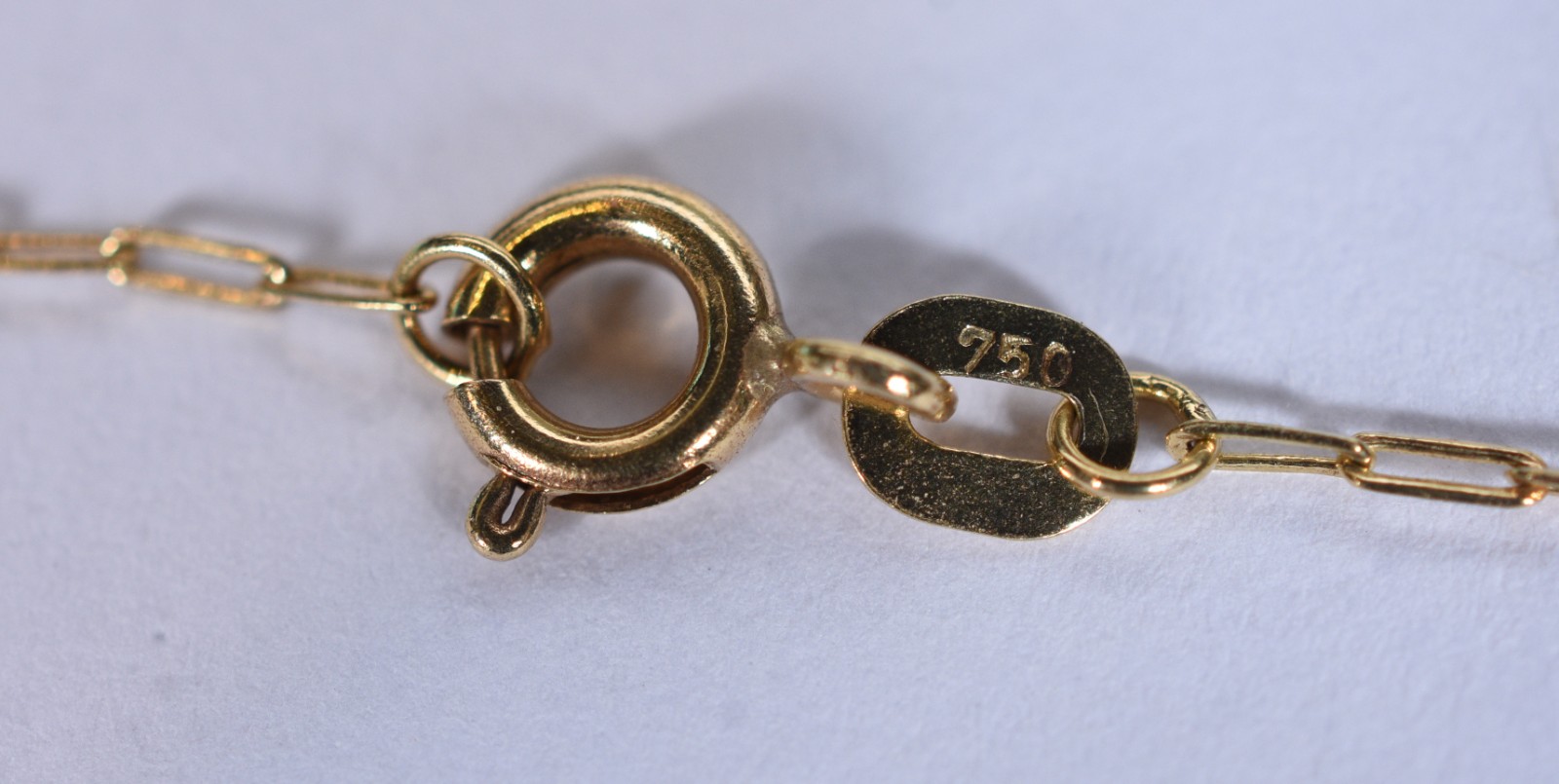 Gargantilha de ouro 18 k com bolinhas (Por motivos de segurança a... - foto 2 de 4