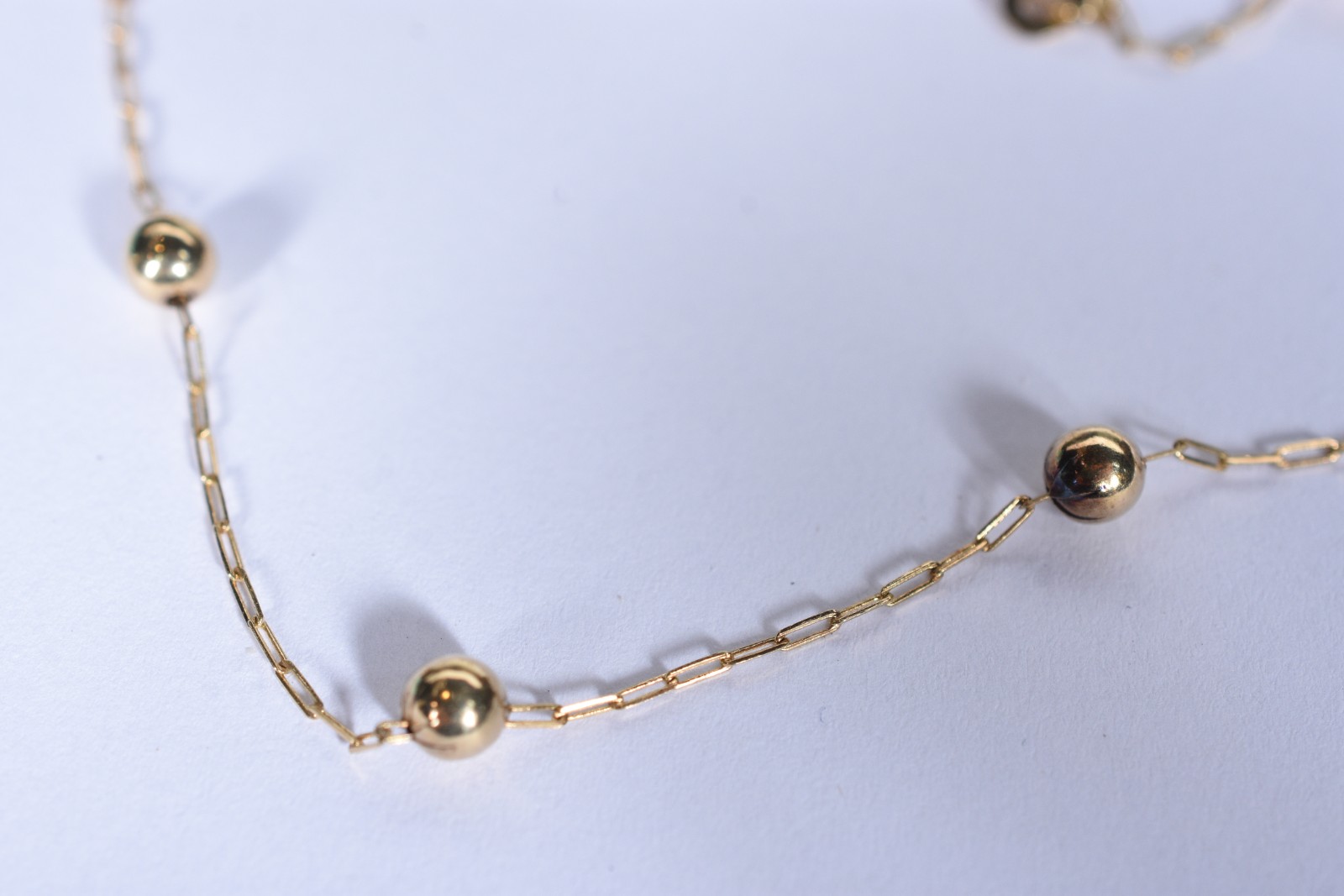 Gargantilha de ouro 18 k com bolinhas (Por motivos de segurança a... - foto 3 de 4